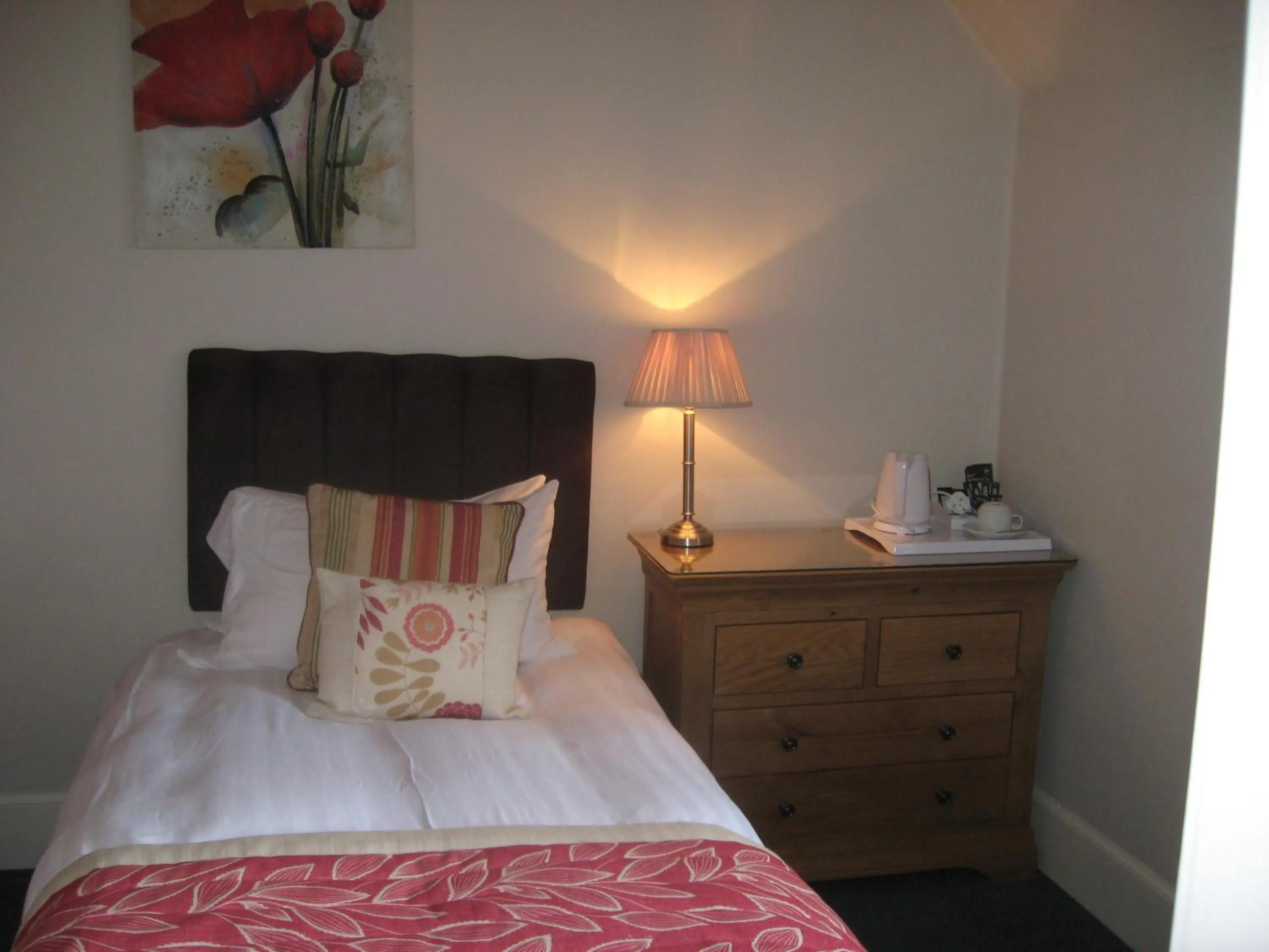 Bedroom, Bed in Shaftesbury Hotel Dundee