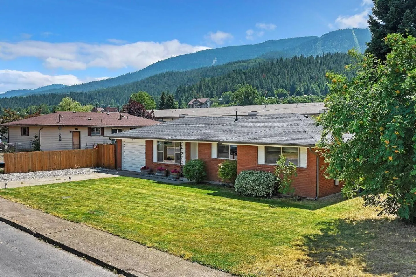 Day in The Brick House, Kellogg ID