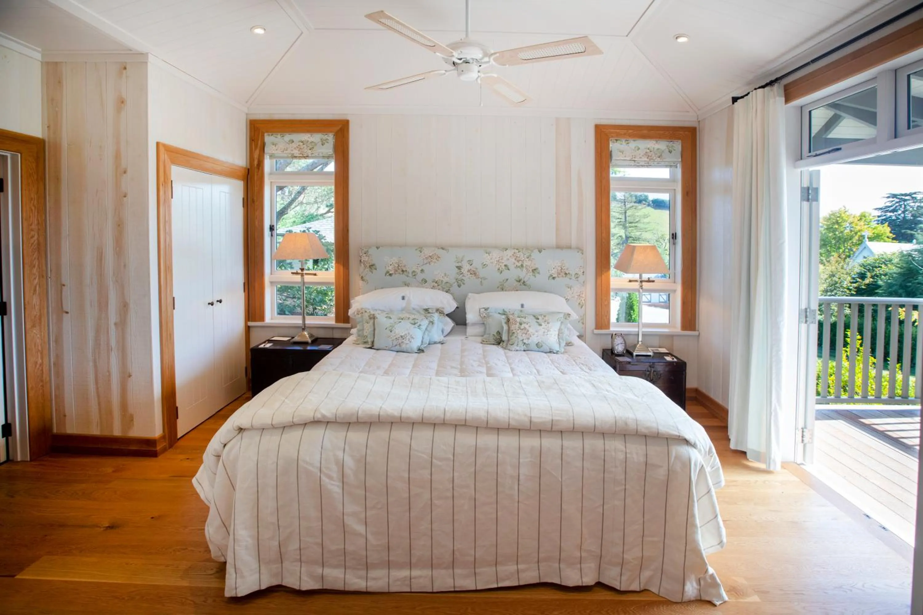 Bed in Pihopa Retreat