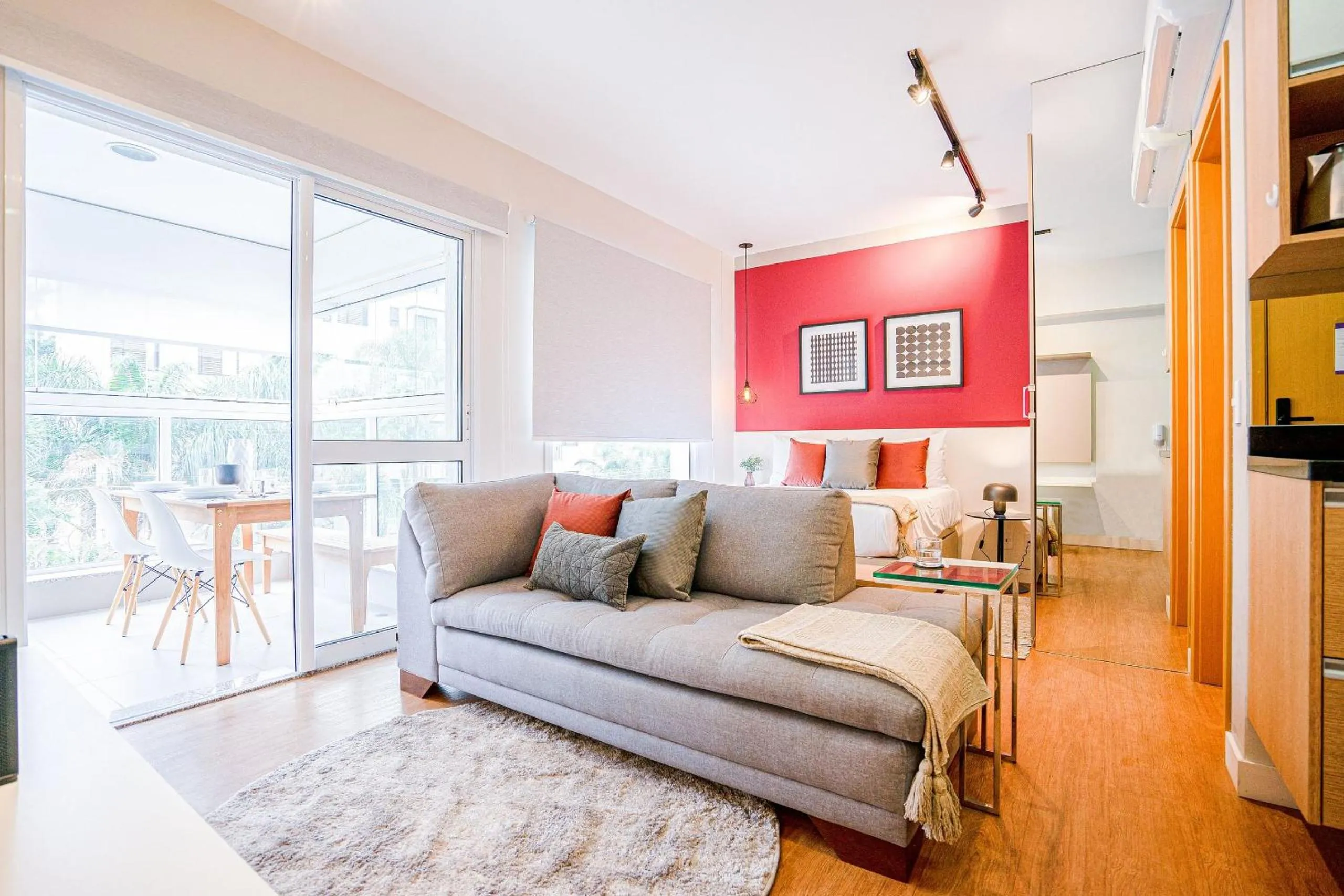 Seating area in Homelike by Viva - Apartamentos completos em Pinheiros a uma quadra da Faria Lima