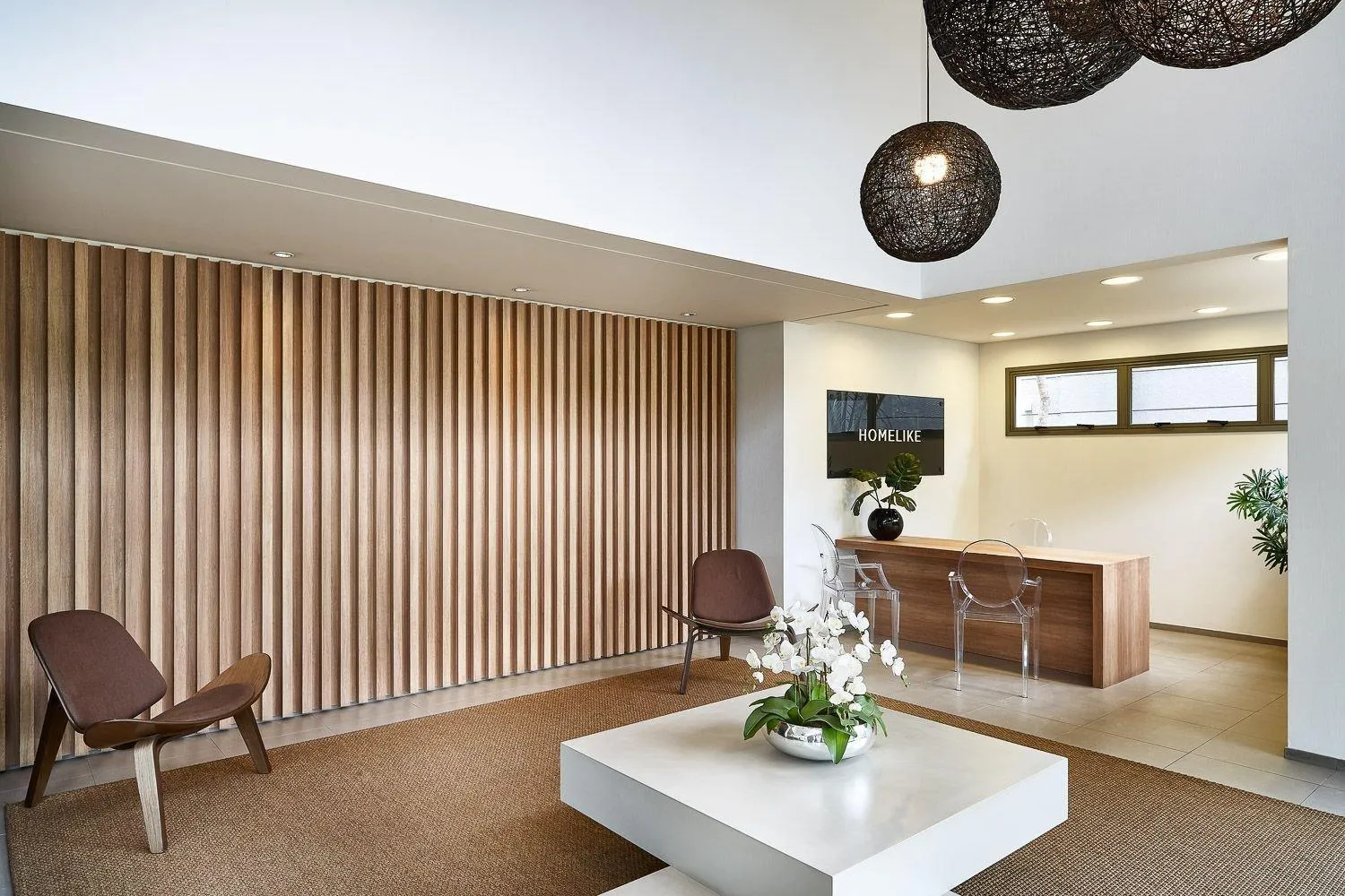 TV and multimedia in Homelike by Viva - Apartamentos completos em Pinheiros a uma quadra da Faria Lima