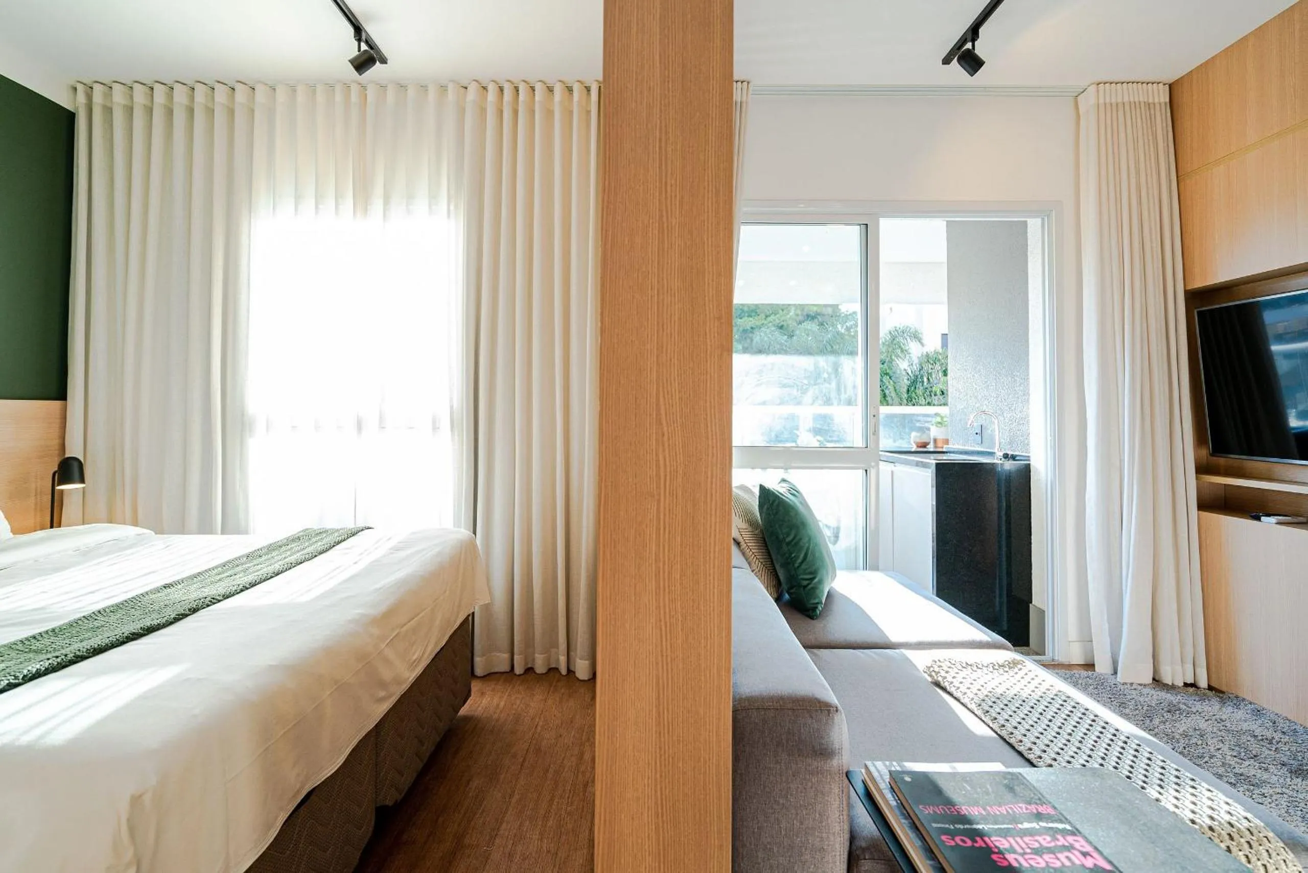 Bed in Homelike by Viva - Apartamentos completos em Pinheiros a uma quadra da Faria Lima