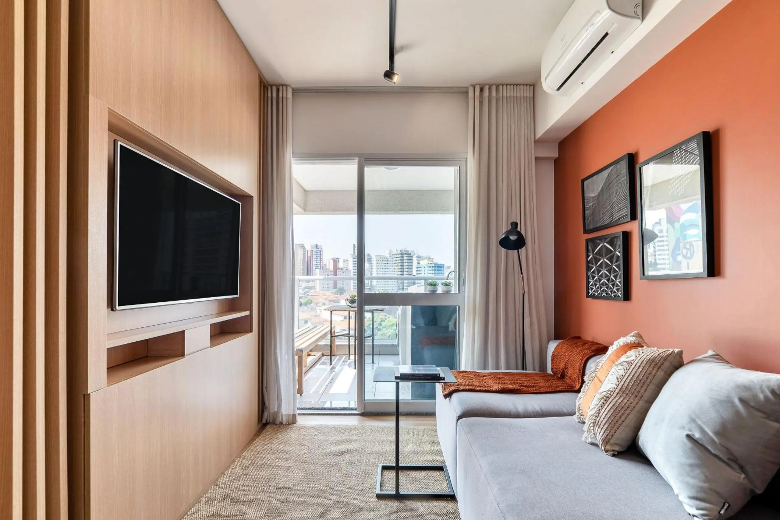 Seating area in Homelike by Viva - Apartamentos completos em Pinheiros a uma quadra da Faria Lima