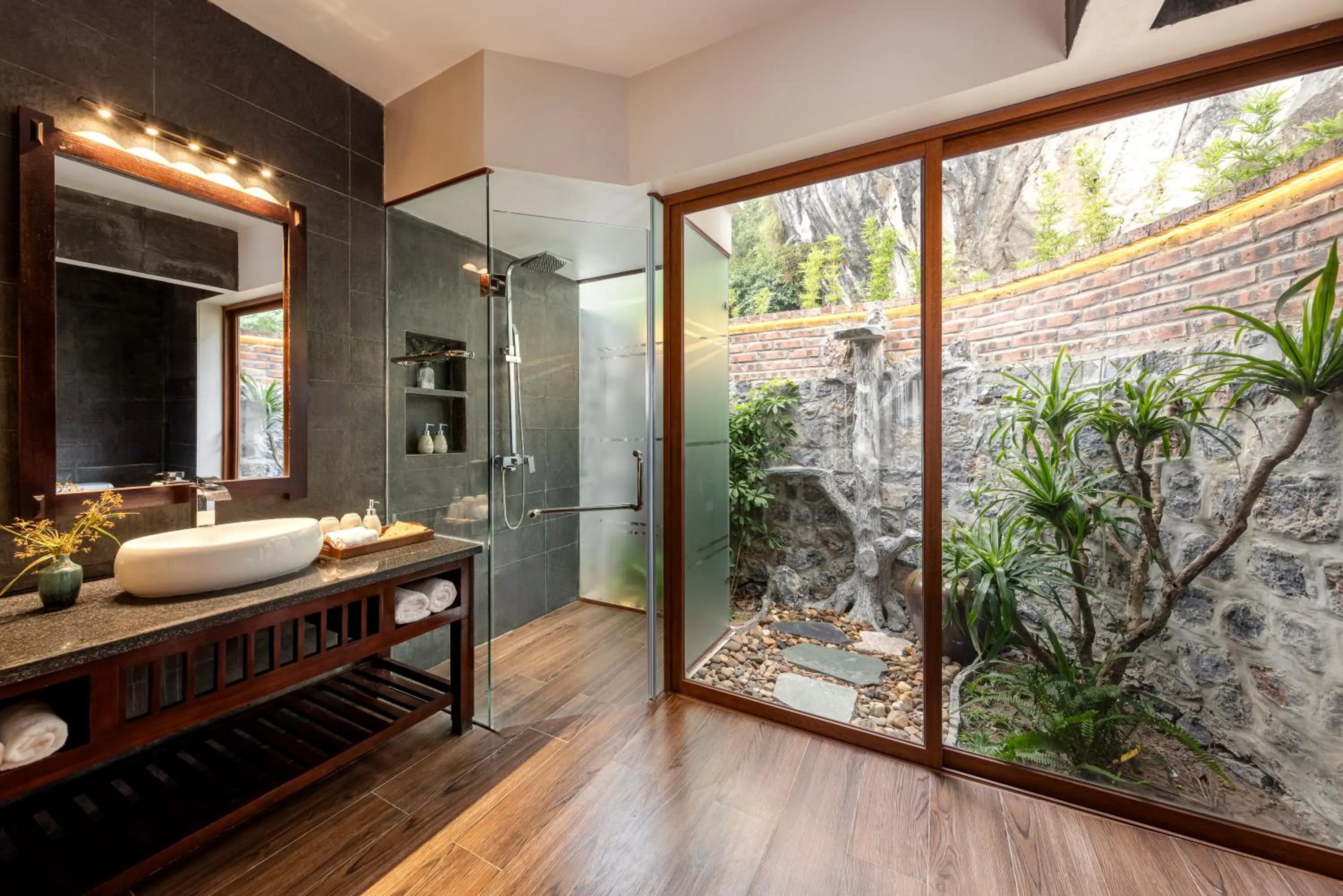 Bathroom in Athena Premier Resort Ninh Bình