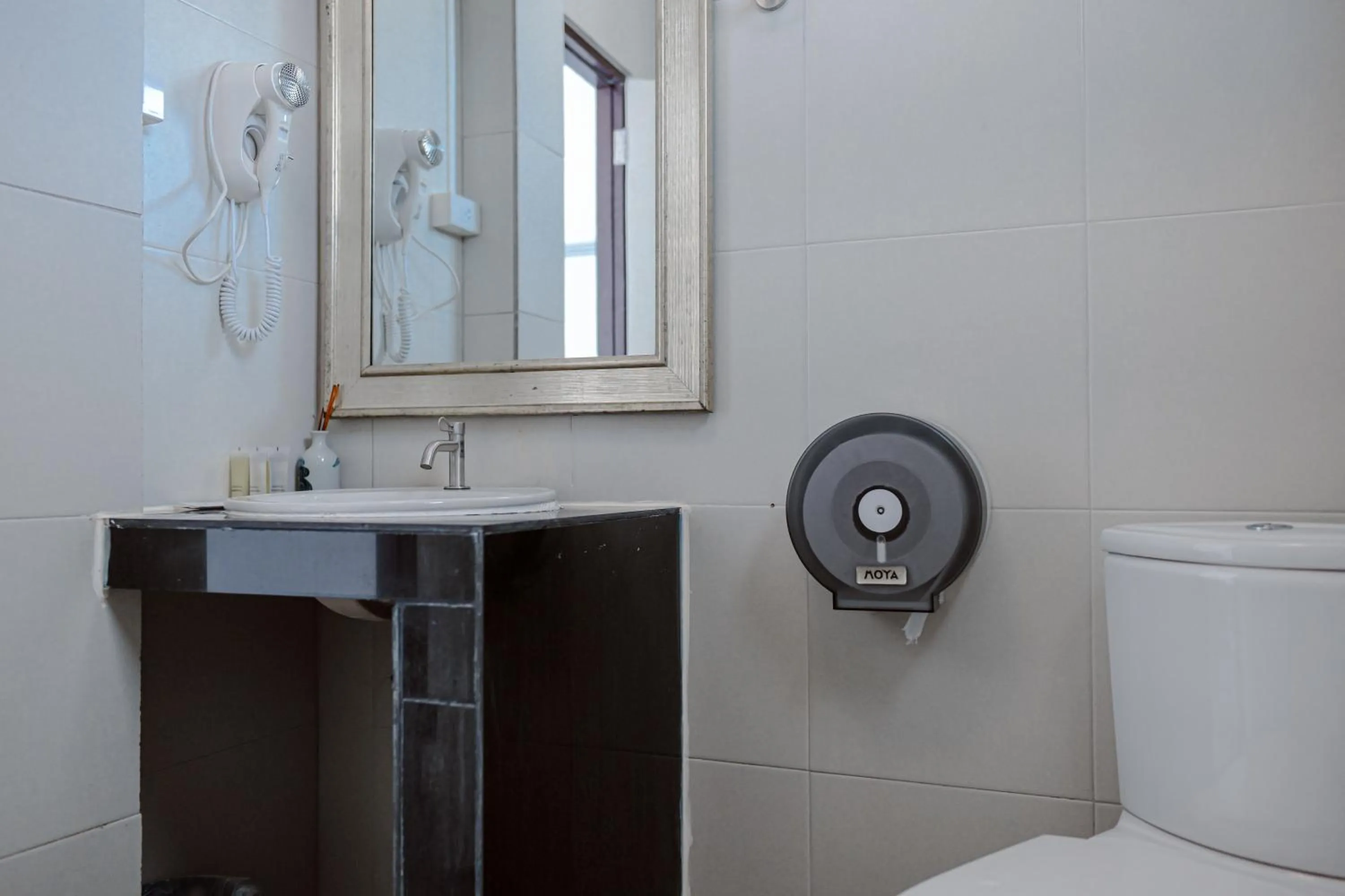 Sidewalk Boutique Hotel