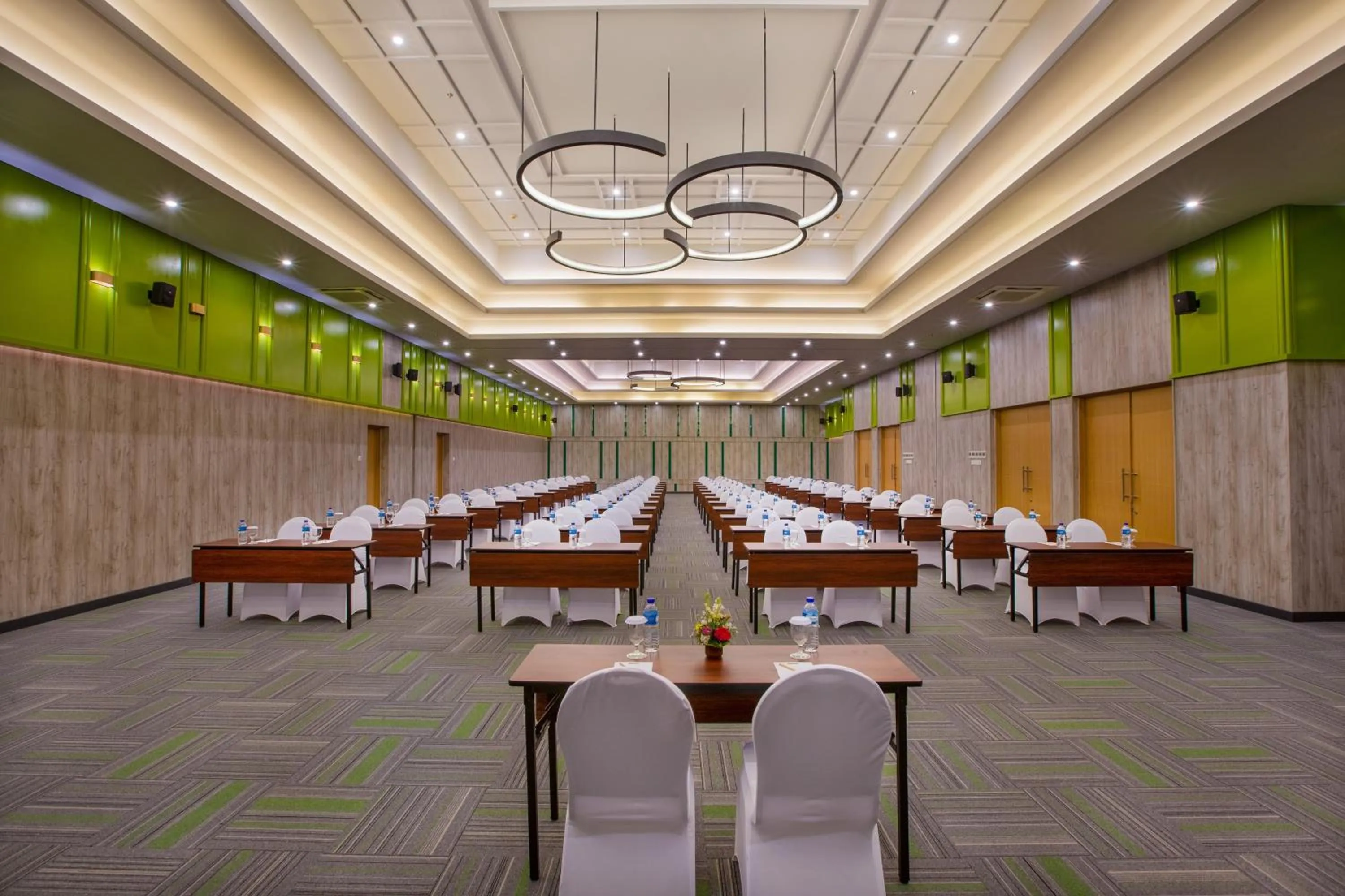 Business facilities in RV Hotel Gianyar