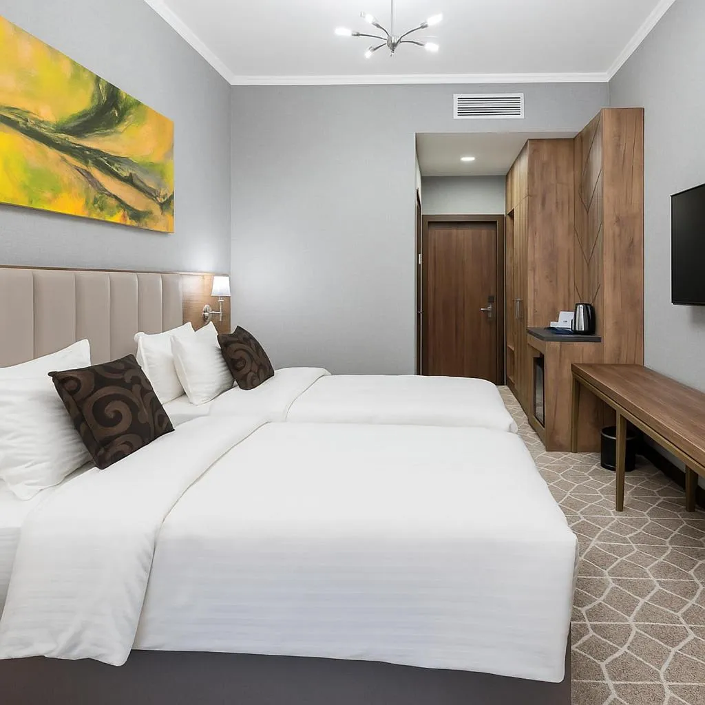 Bed in Tauke Khan Plaza