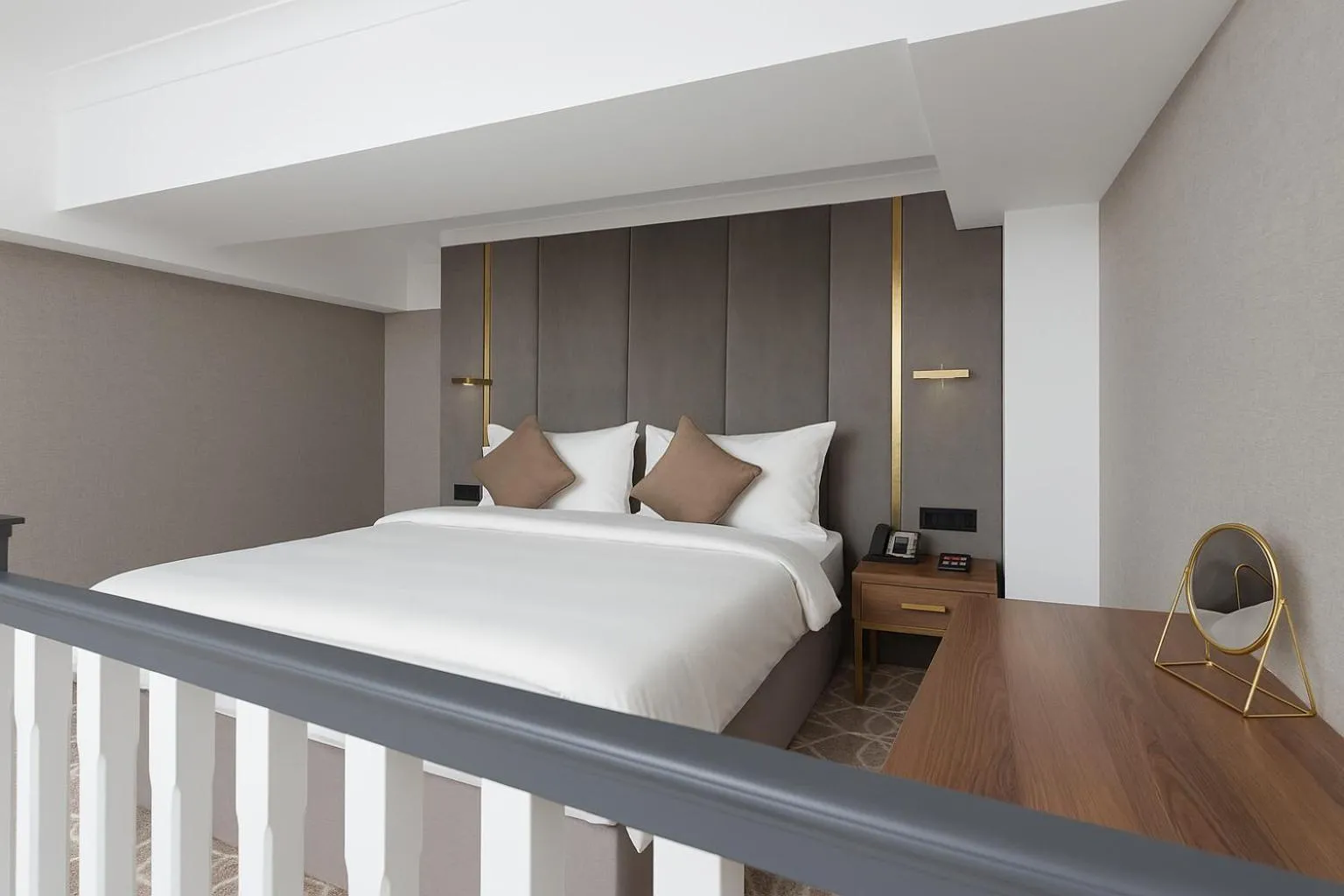 Bed in Tauke Khan Plaza