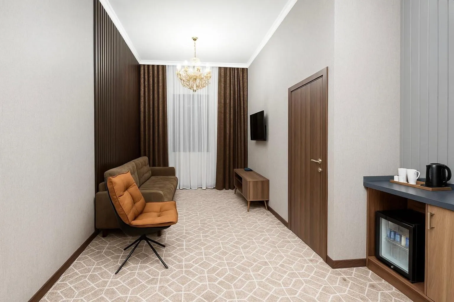 TV and multimedia in Tauke Khan Plaza