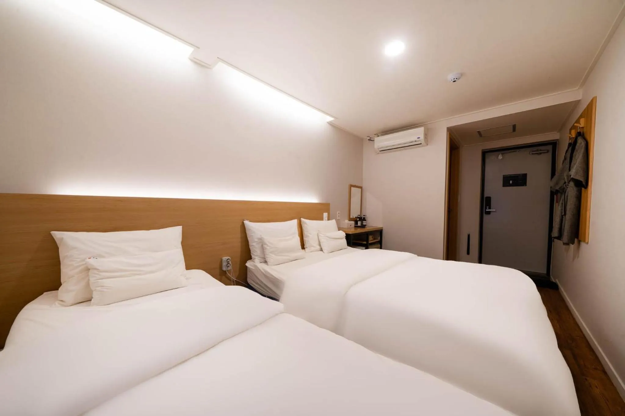Bed in Haeundae Dongbeck Hotel