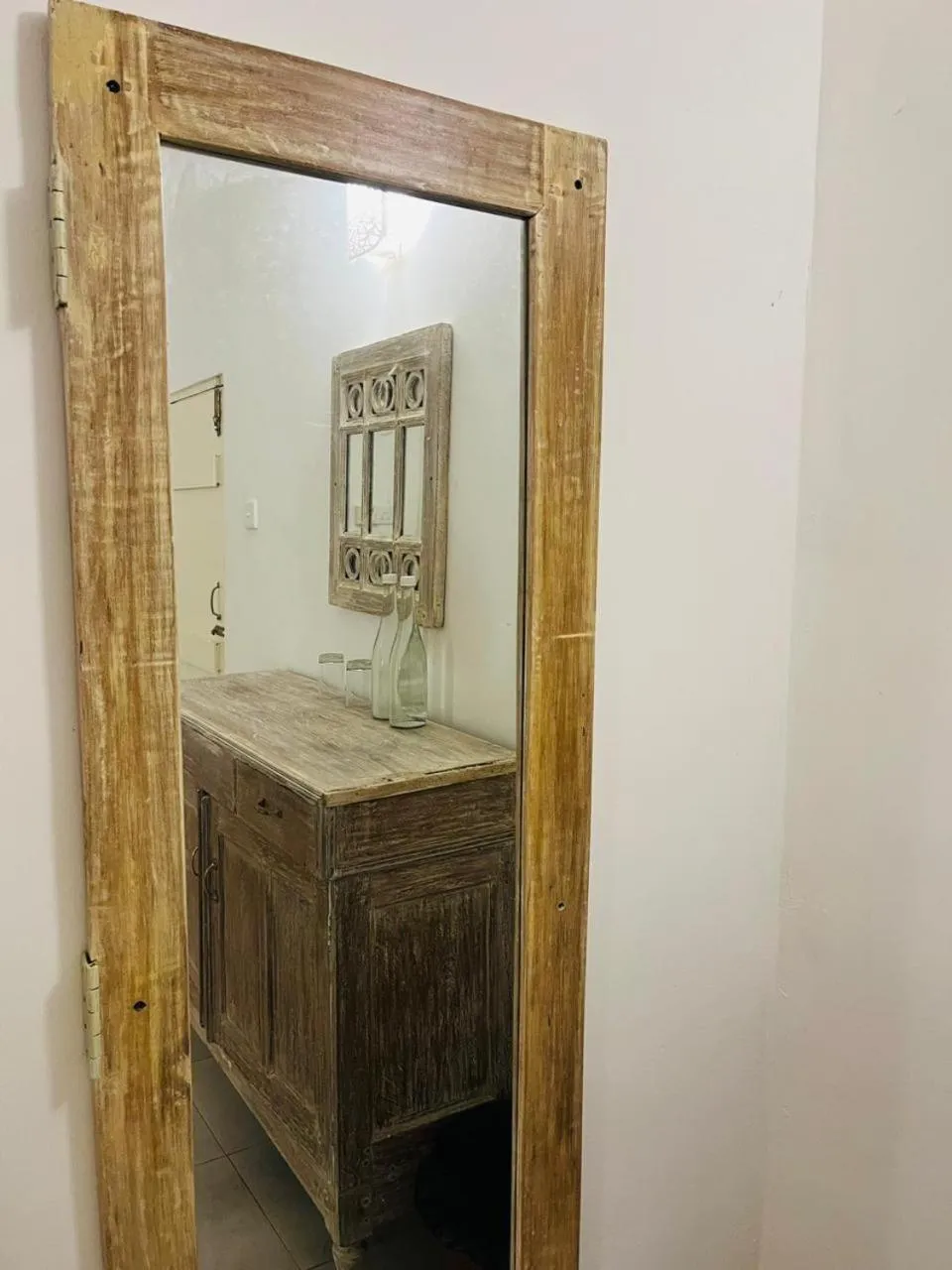 Bed in Esperanza Beach Mawella