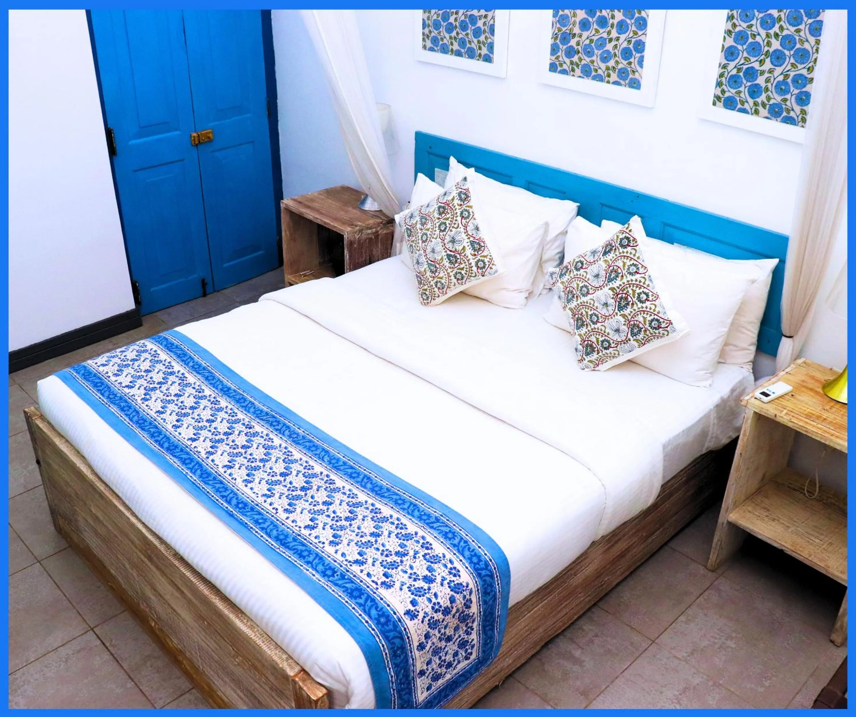 Bed in Esperanza Beach Mawella