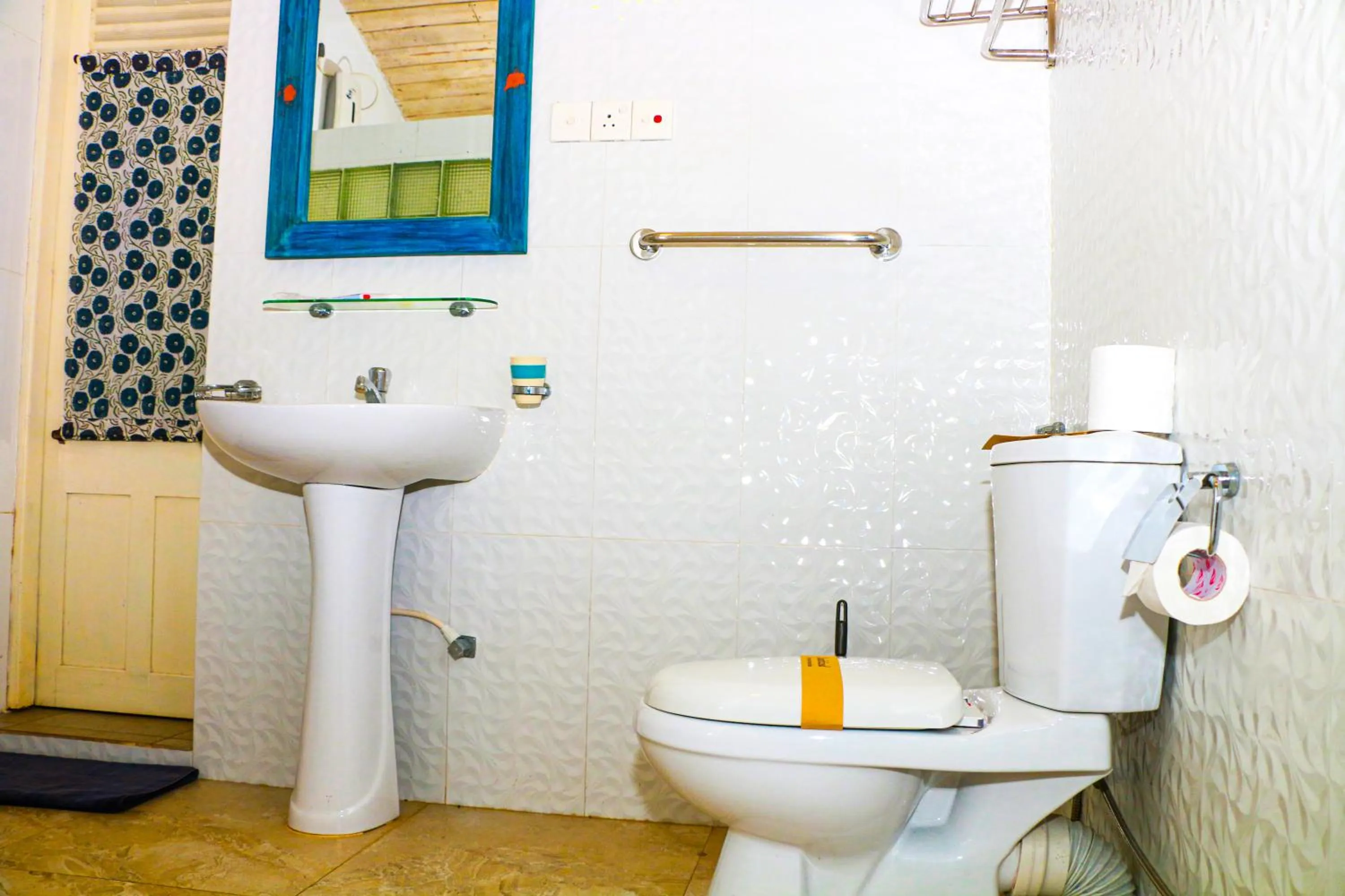 Bathroom in Esperanza Beach Mawella