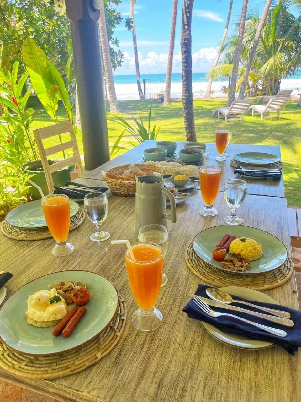Natural landscape in Esperanza Beach Mawella