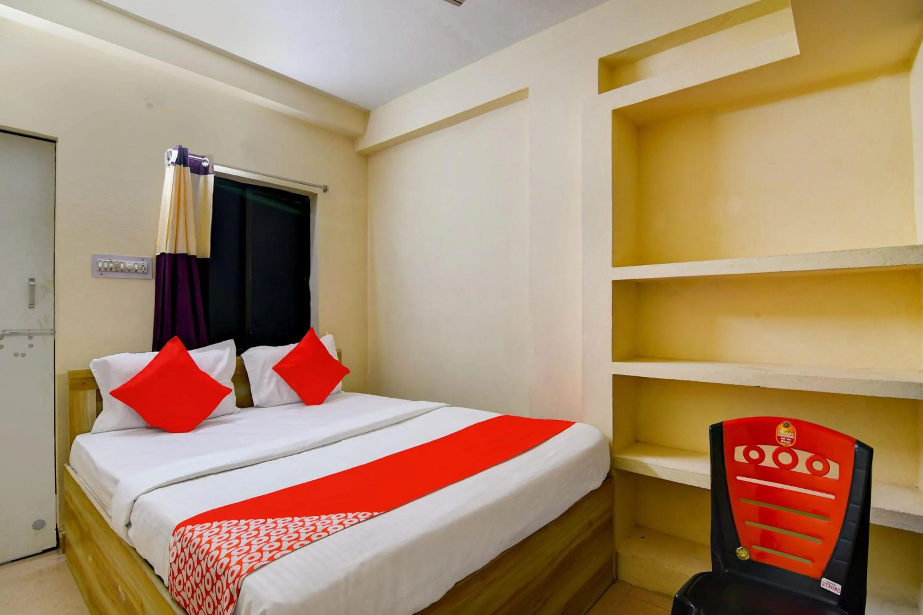 Bedroom, Bed in Hotel O Welcome Stay Guest House