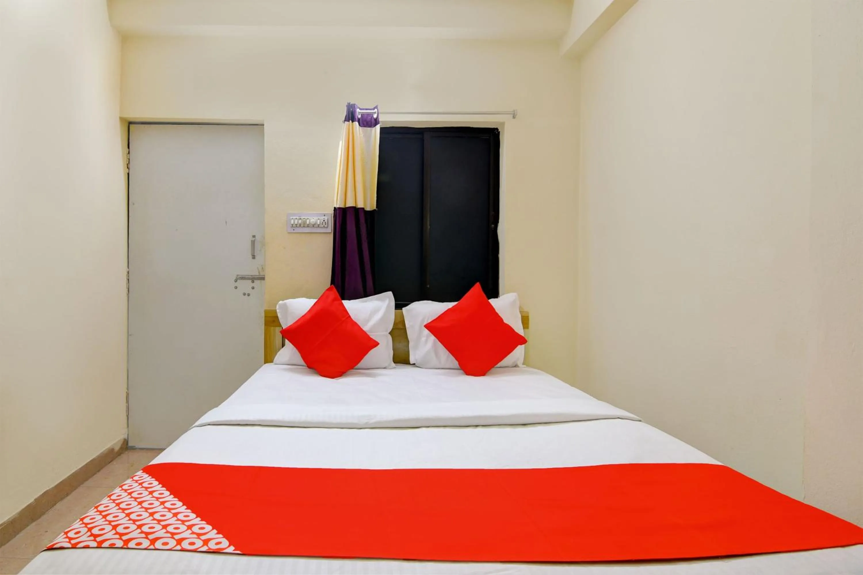 Bedroom, Bed in Hotel O Welcome Stay Guest House