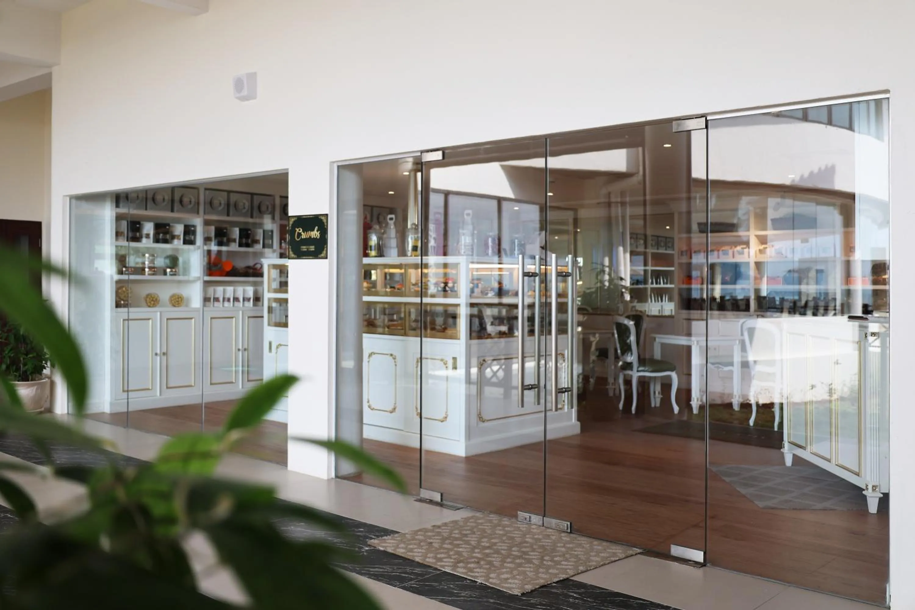 On-site shops in Damai Lagoon Resort