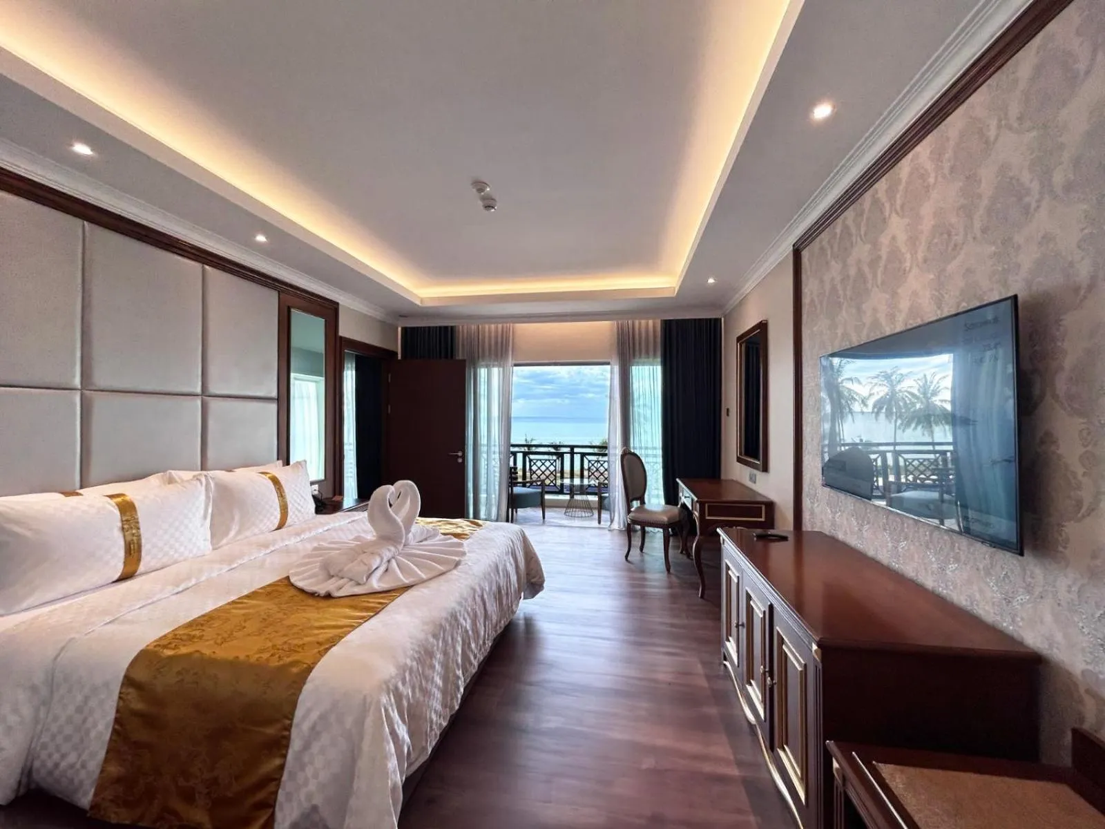 Bedroom, Bed in Damai Lagoon Resort