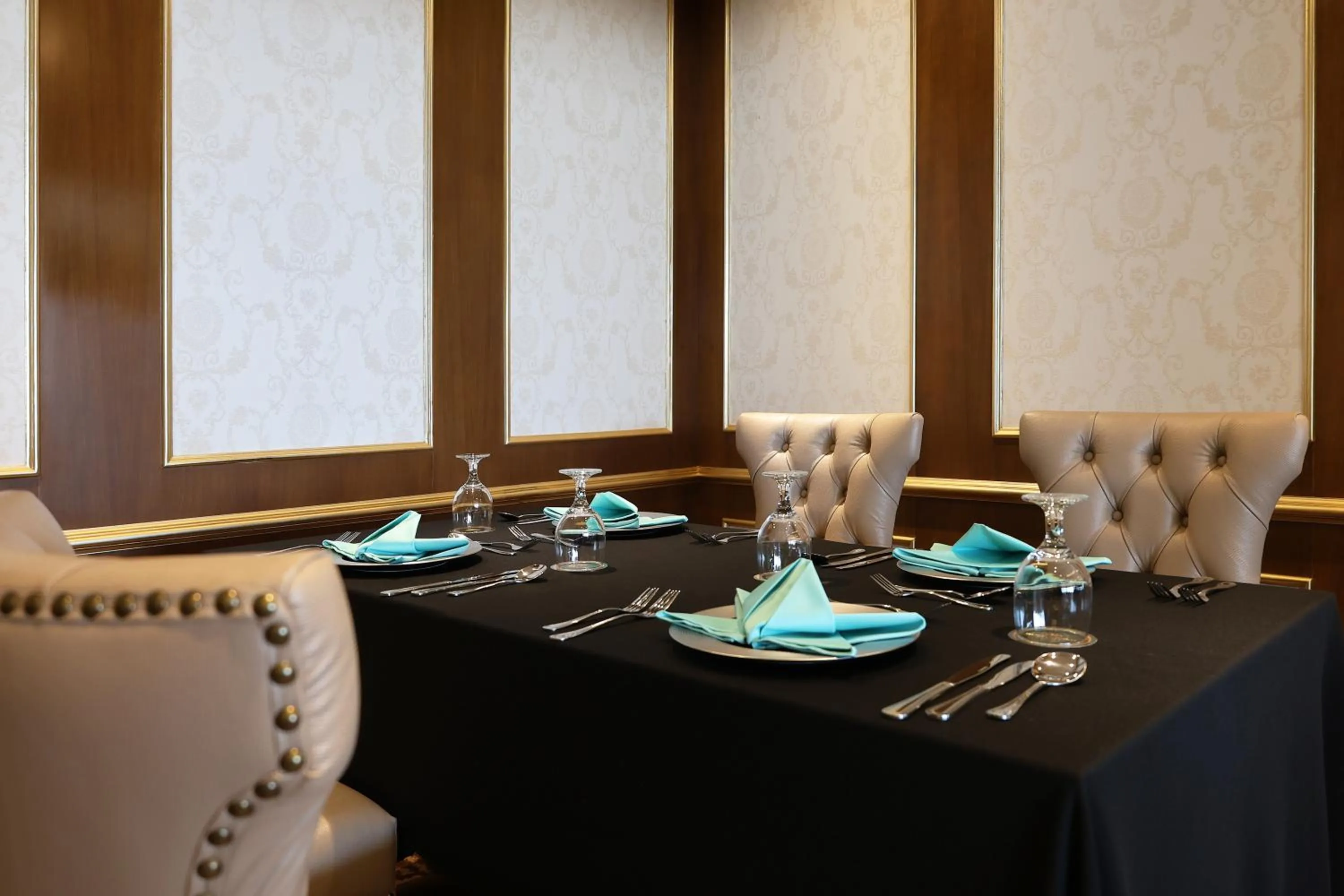 Restaurant/places to eat in Damai Lagoon Resort