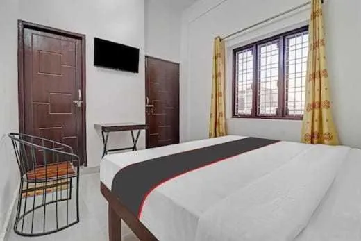 Bedroom in Hotel O Chaudhary Guest House