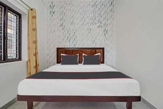 Bedroom in Hotel O Chaudhary Guest House