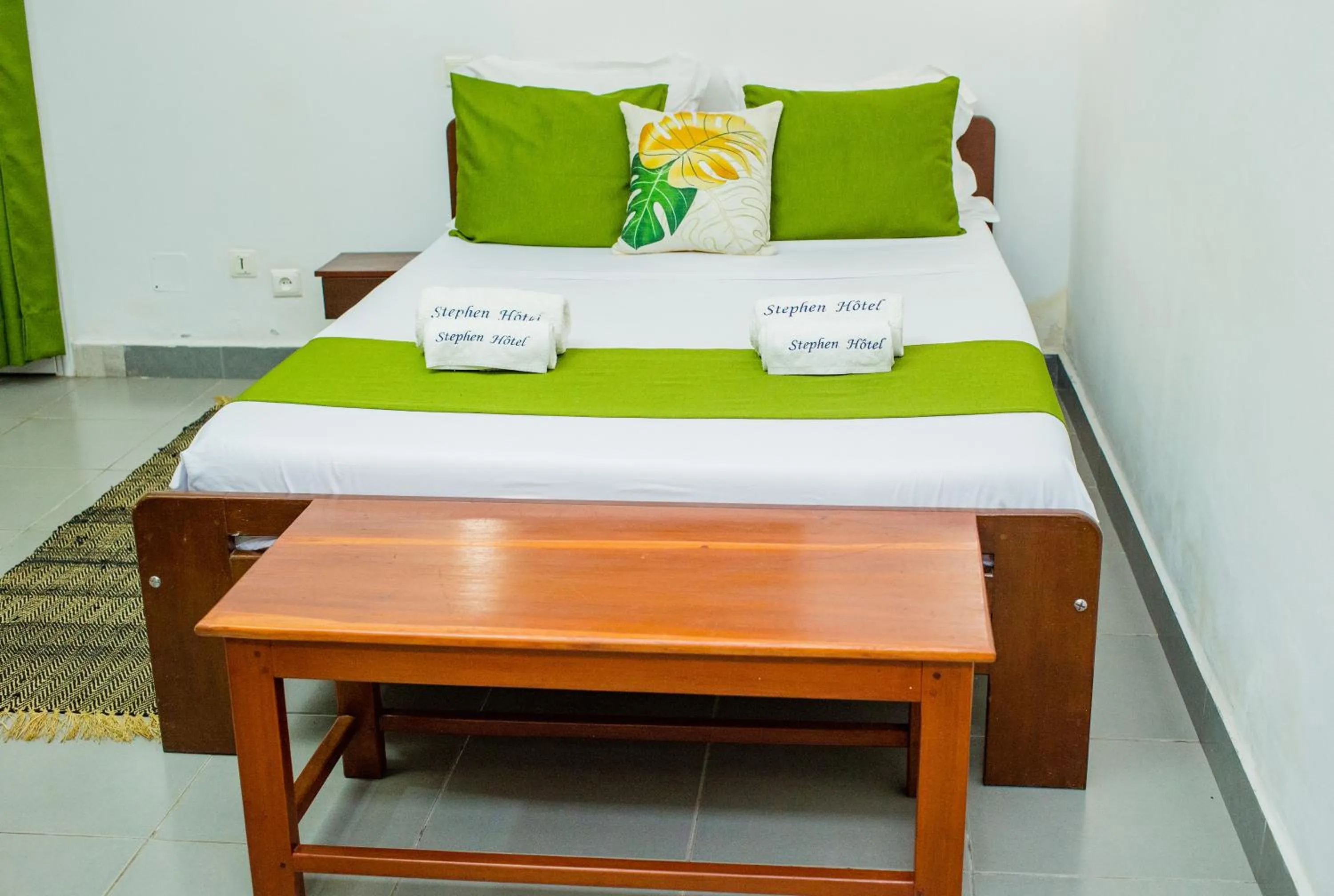 Bed in STEPHEN HOTEL