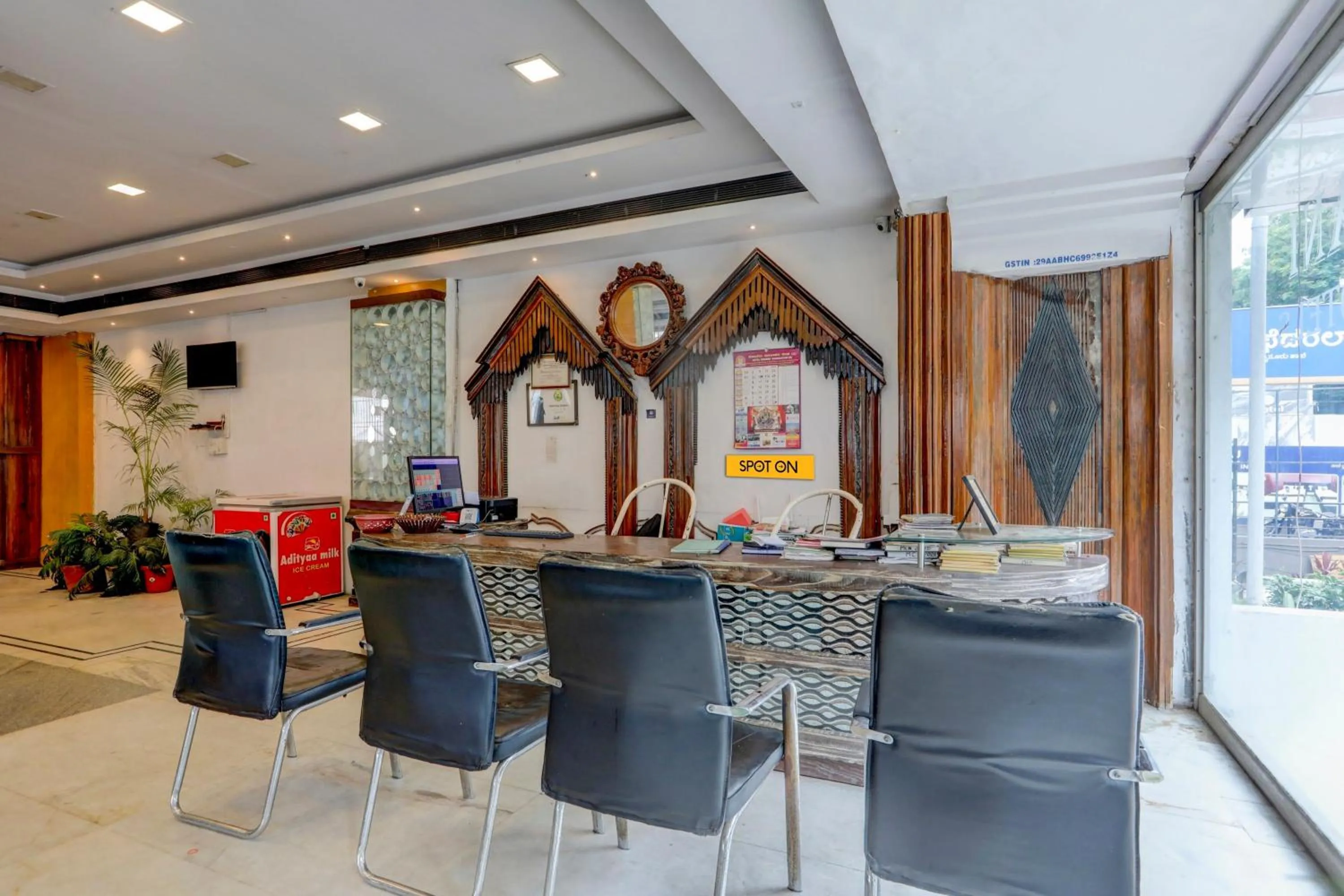 Lobby or reception in Hotel O Rajdhani Group Of Hotels