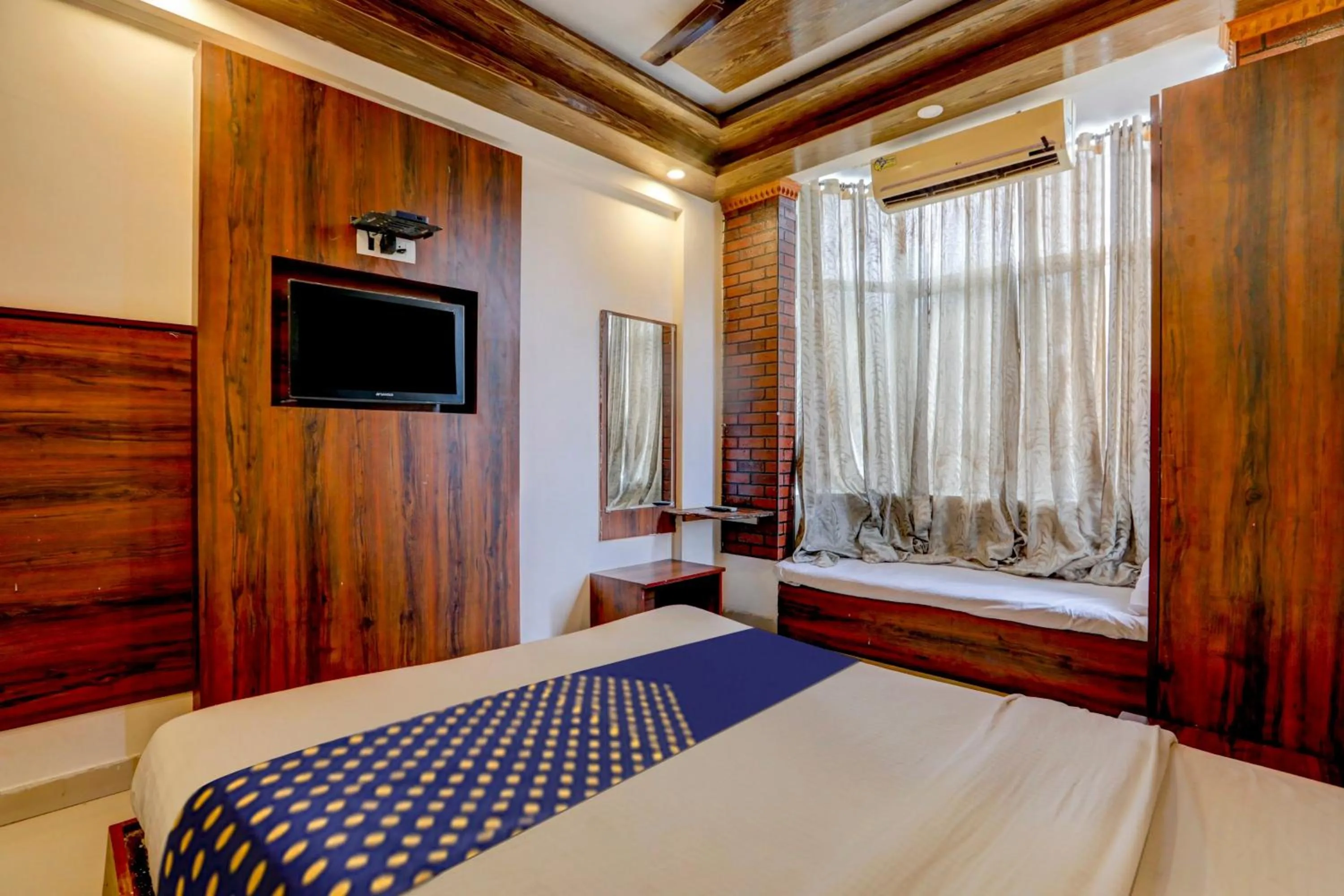 Facade/entrance in Hotel O Rajdhani Group Of Hotels