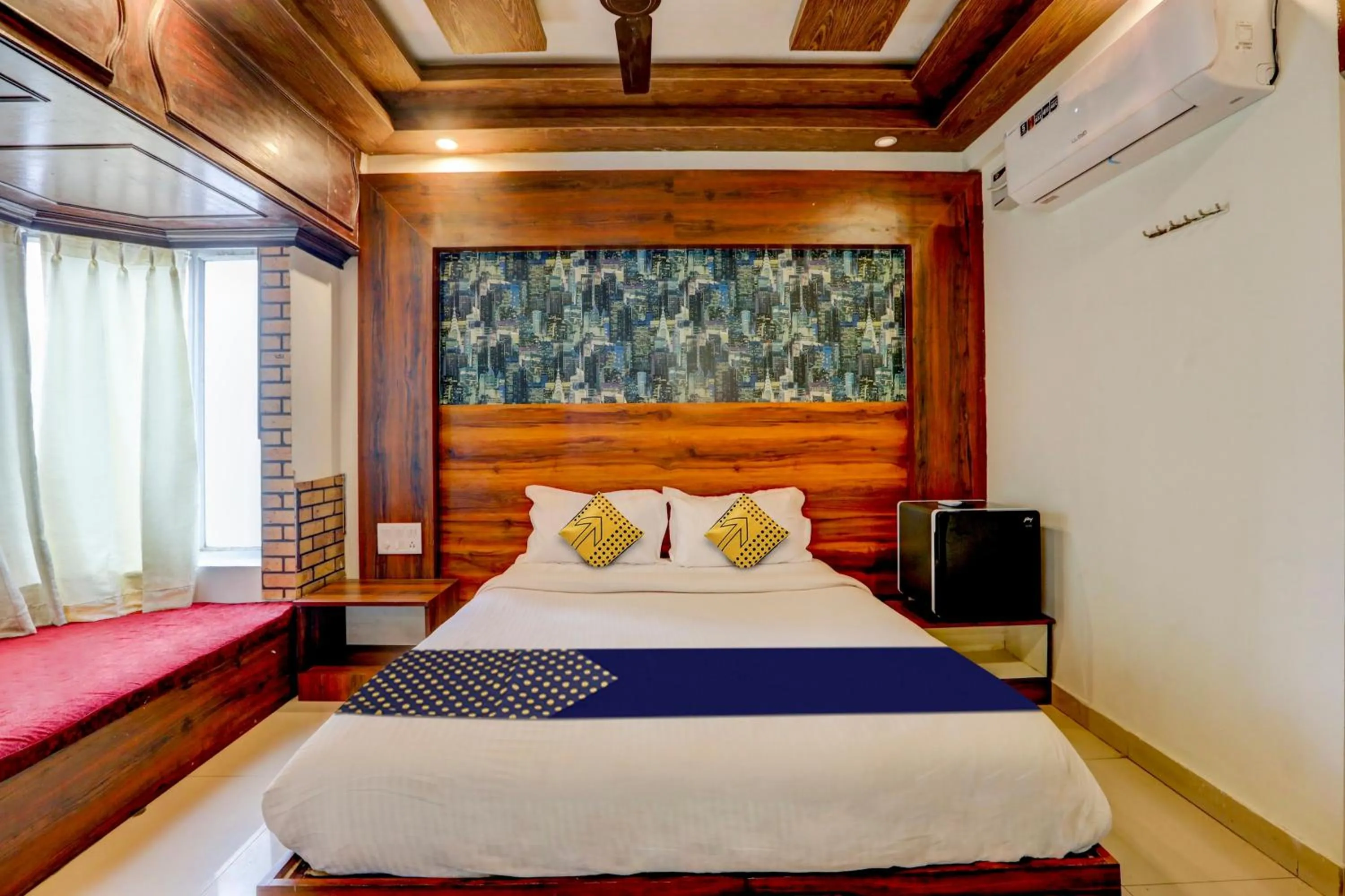 Facade/entrance in Hotel O Rajdhani Group Of Hotels