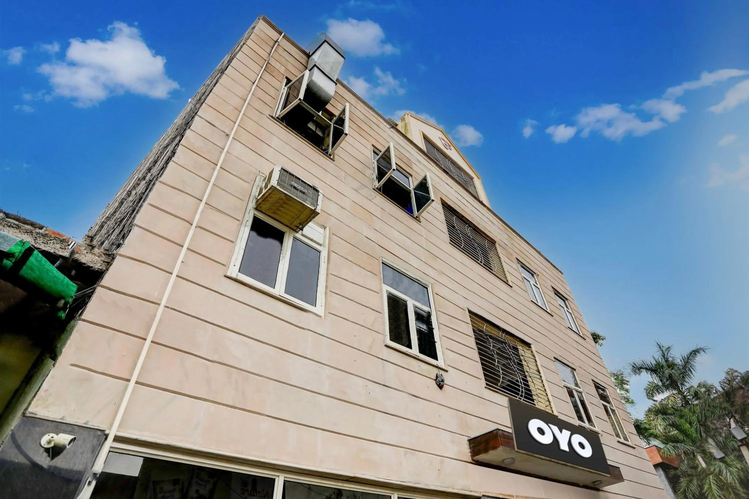 Facade/entrance in Hotel O Umen Hotels