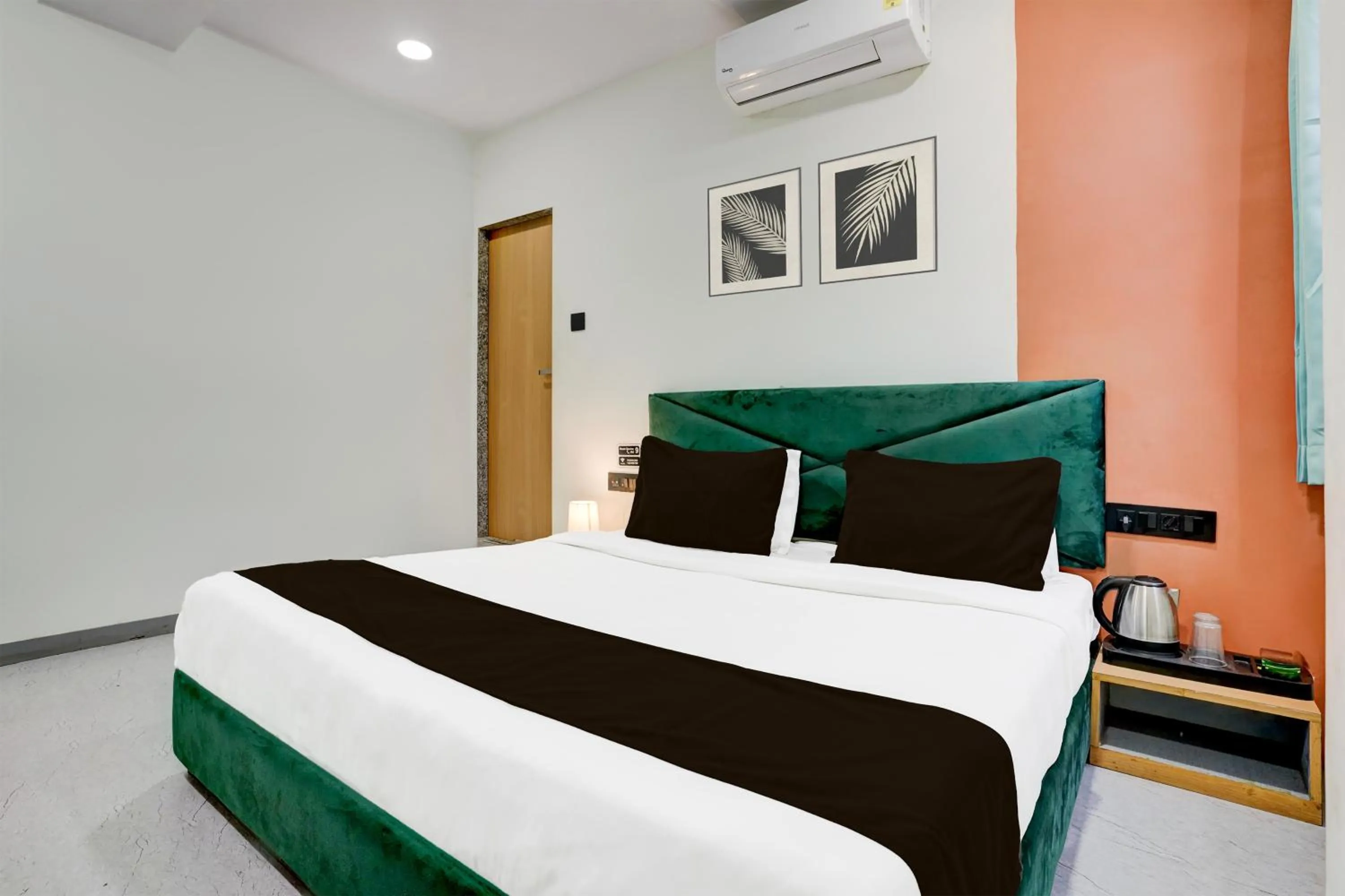 Bedroom, Bed in Collection O Adajan Formerly Hotel Sky Palace