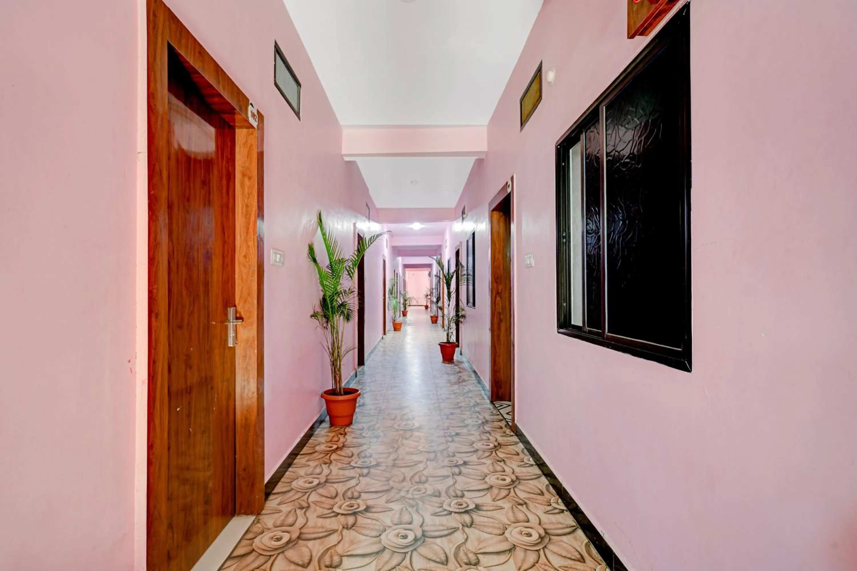 Lobby or reception in Hotel O Apna Palace