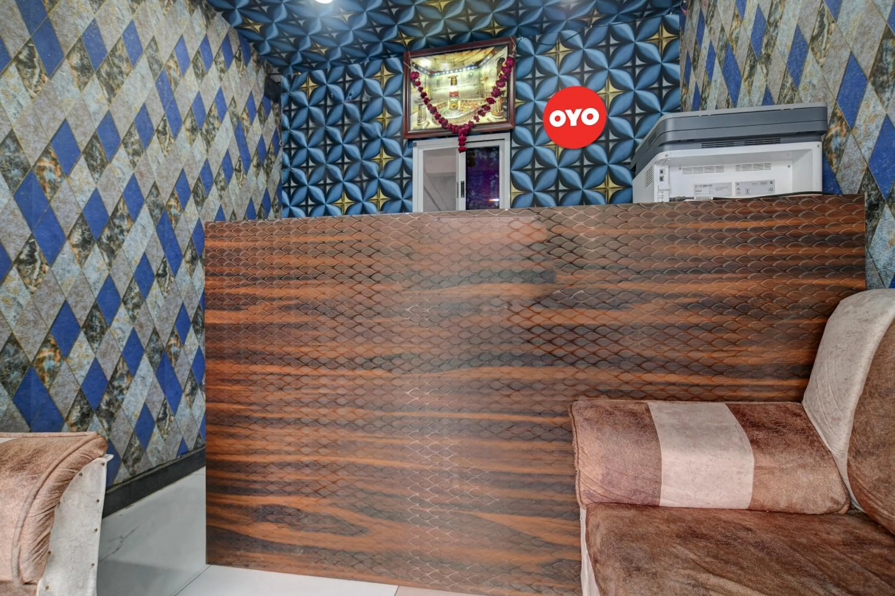 Lobby or reception in Hotel O Apna Palace