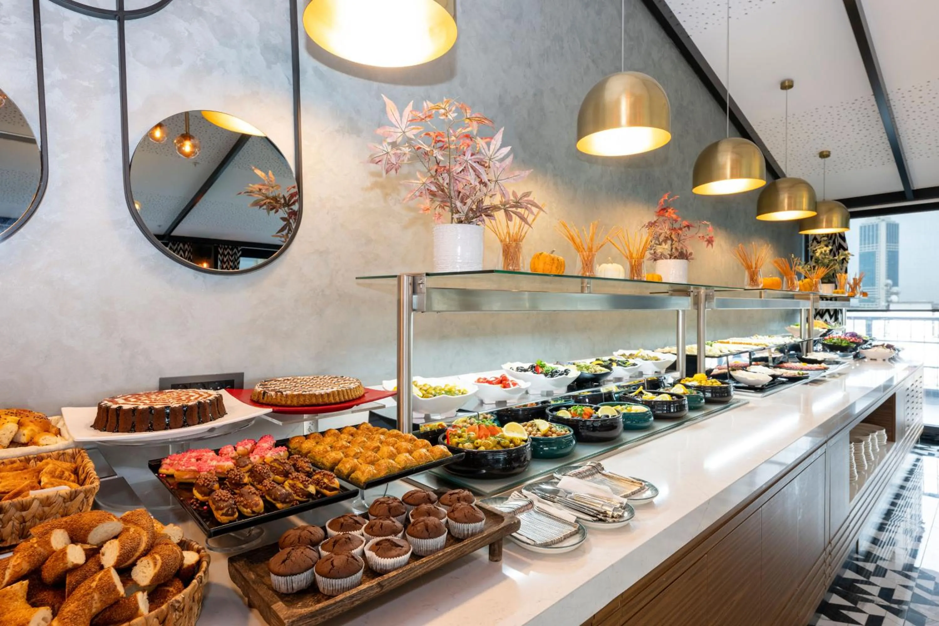 Restaurant/places to eat in Ramada Encore by Wyndham Istanbul Sisli