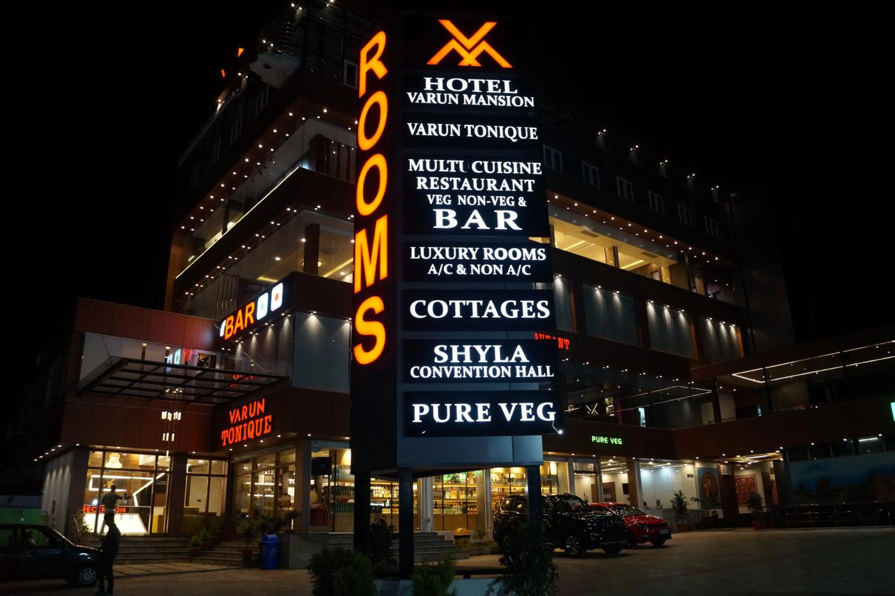 Night in Hotel Varun Mansion Hassan