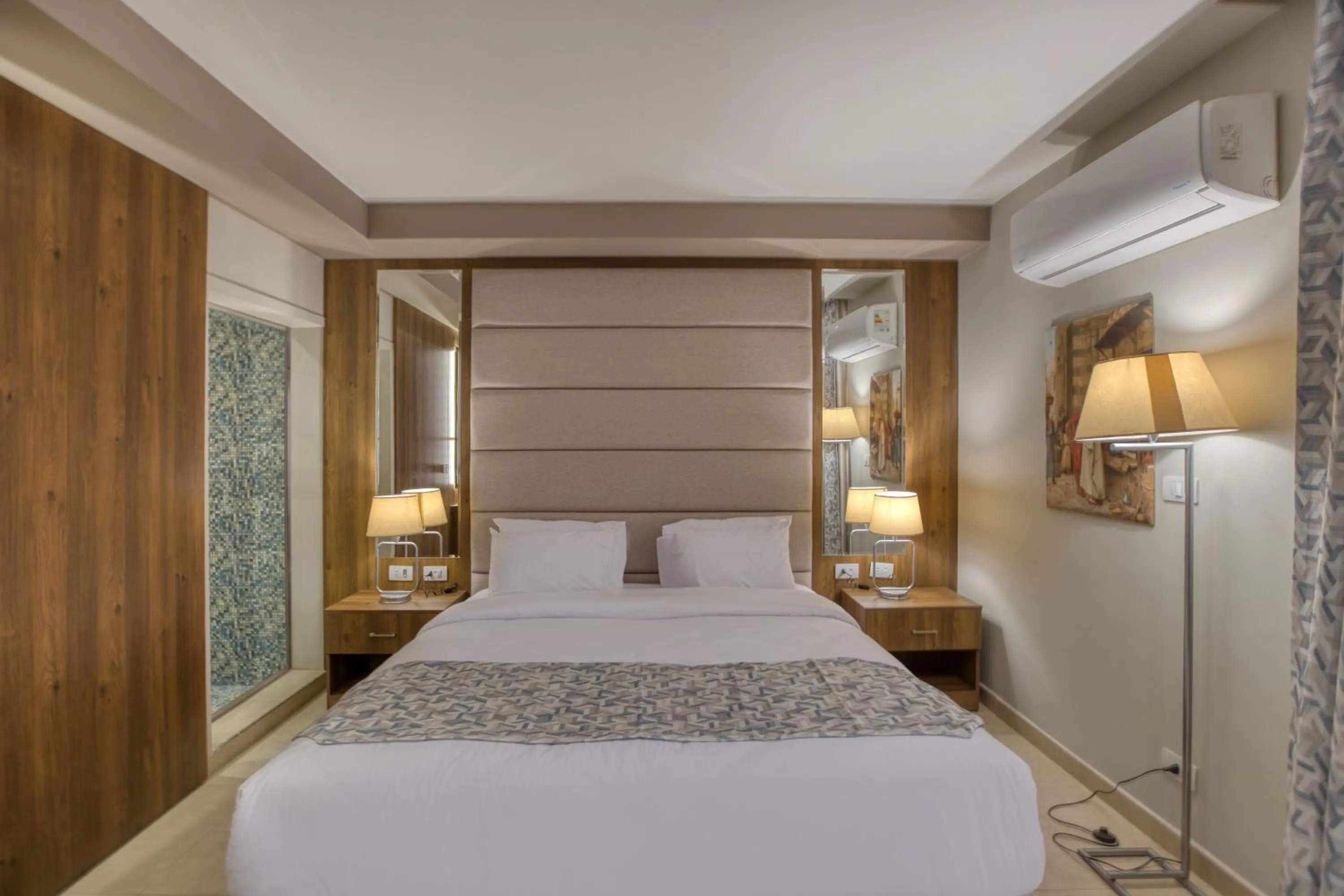 Bed in Nozol Pyramids Hotel and Spa