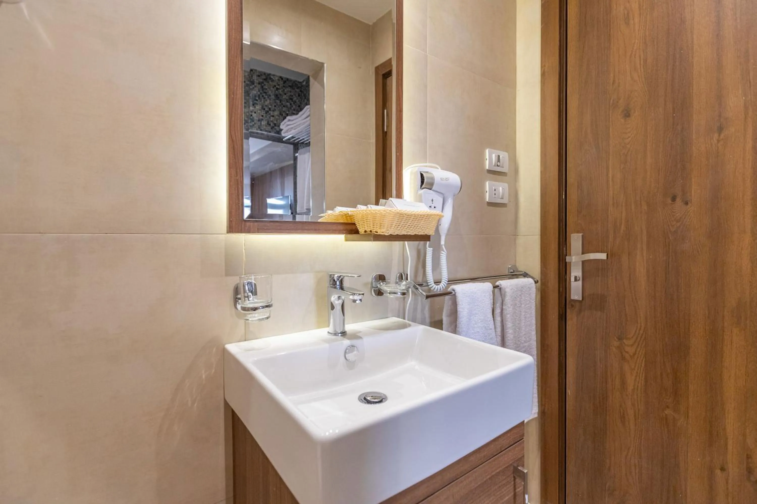 Bathroom in Nozol Pyramids Hotel and Spa