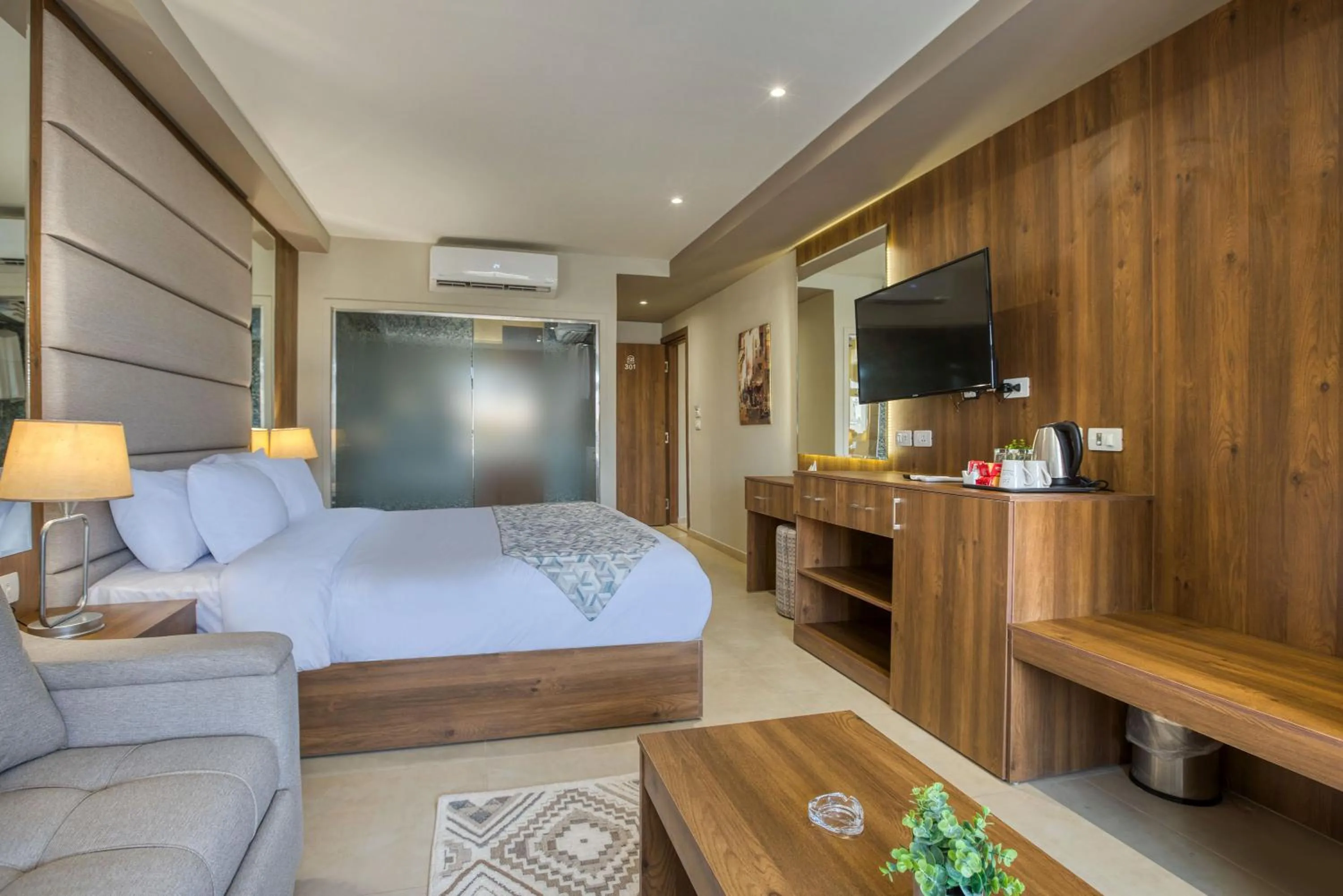 Photo of the whole room, Bed in Nozol Pyramids Hotel and Spa