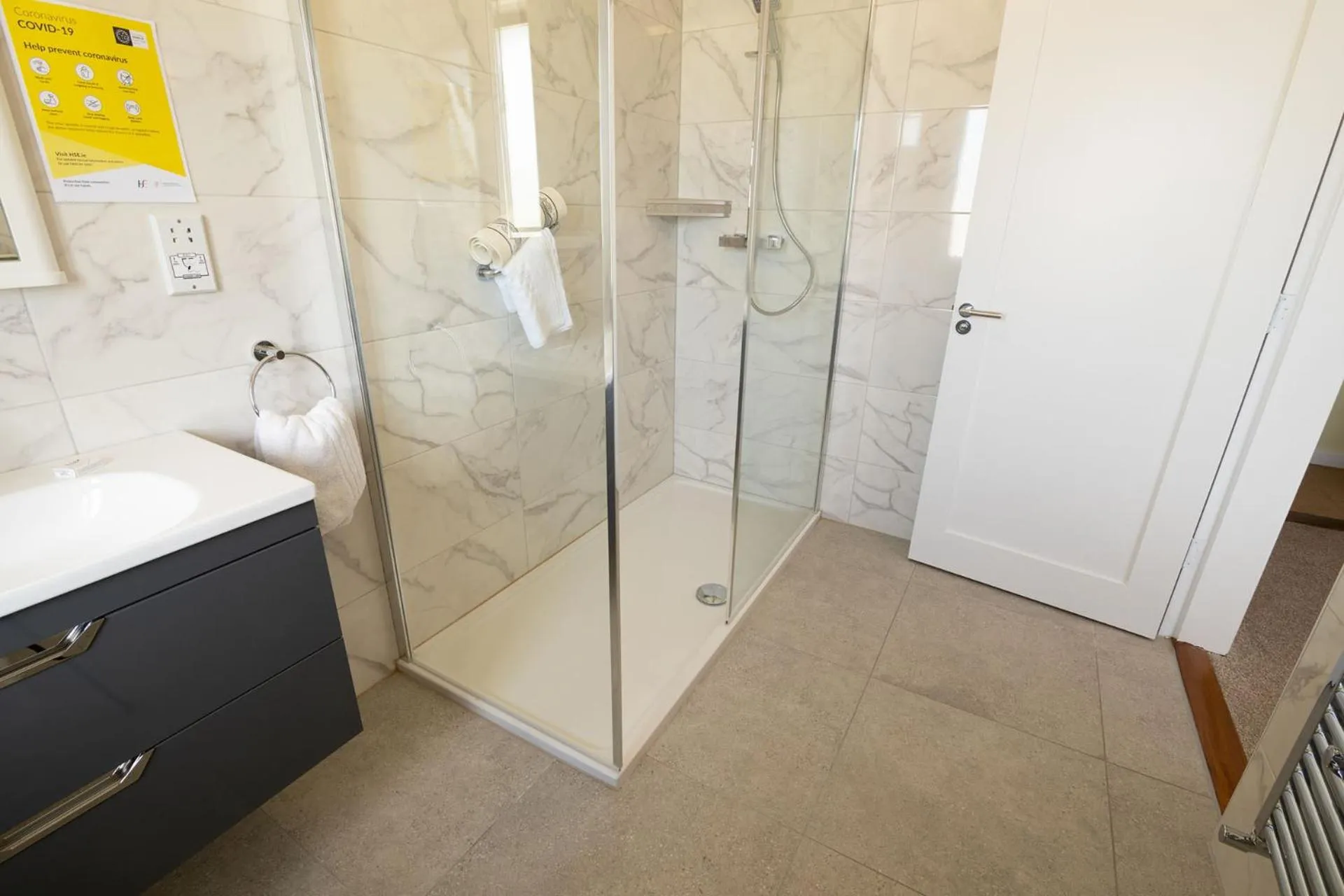 Bathroom in Station House Bed & Breakfast