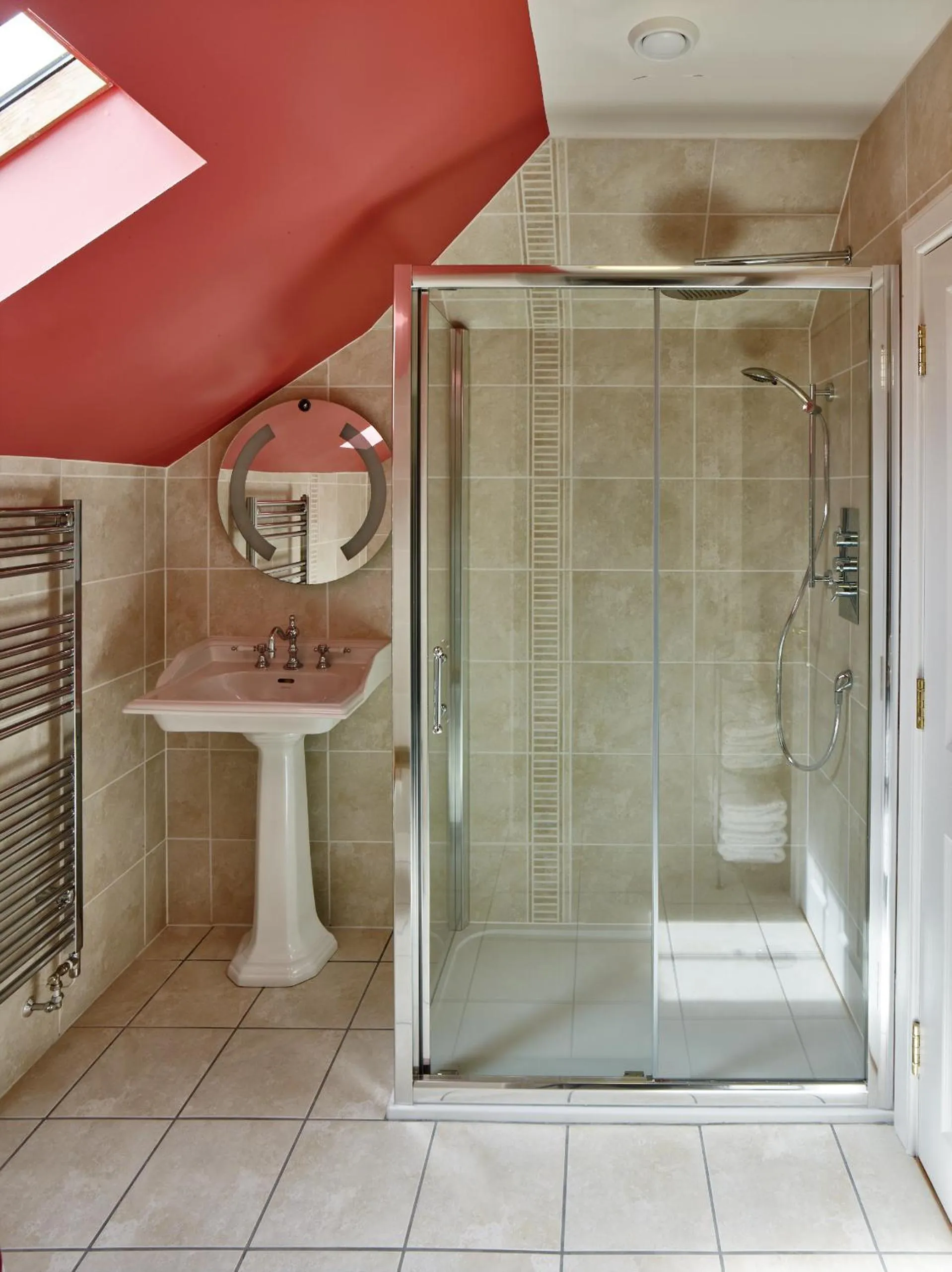 Bathroom in Tali Ayer