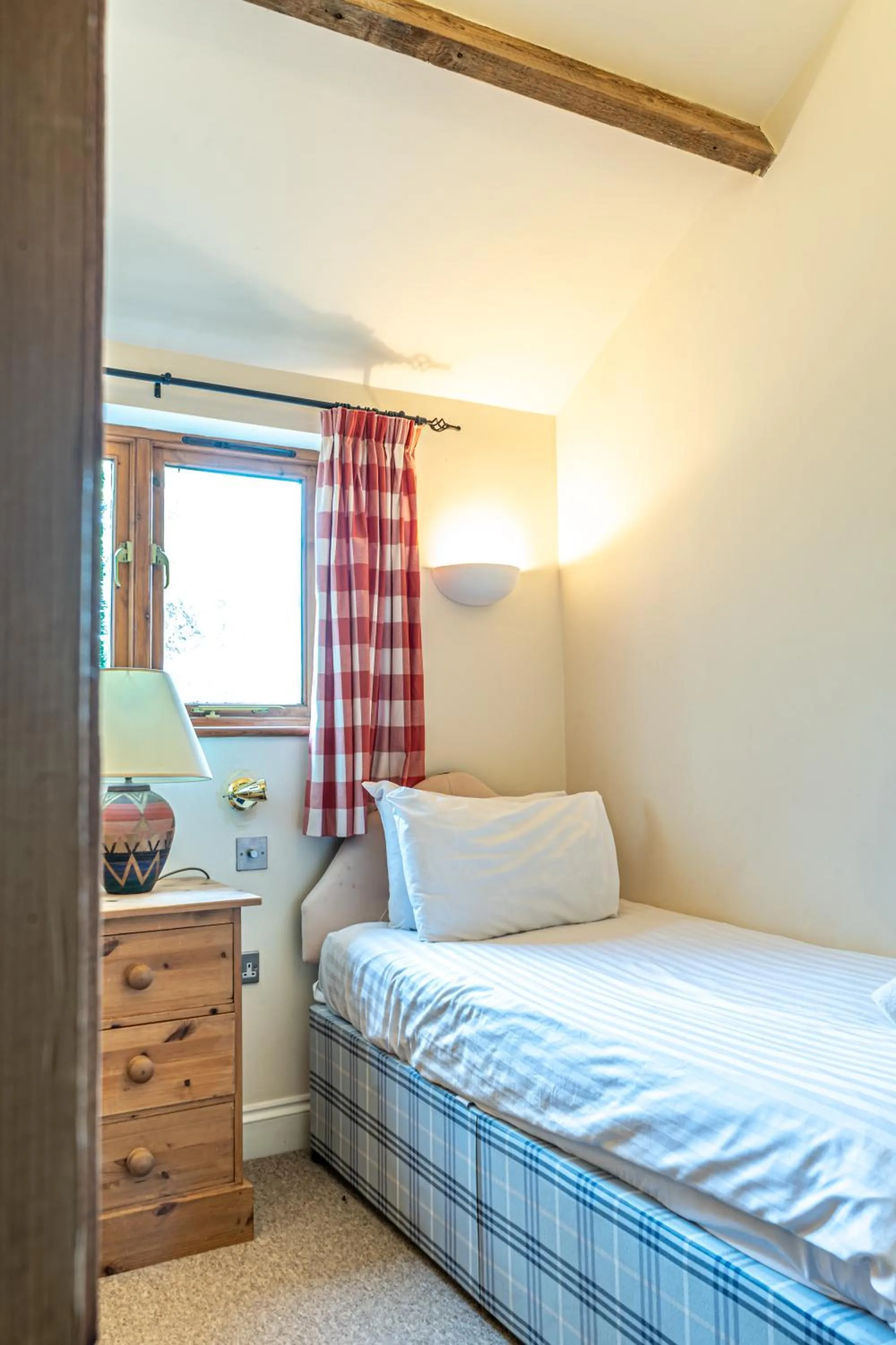 The Stables - Holly Tree Barns