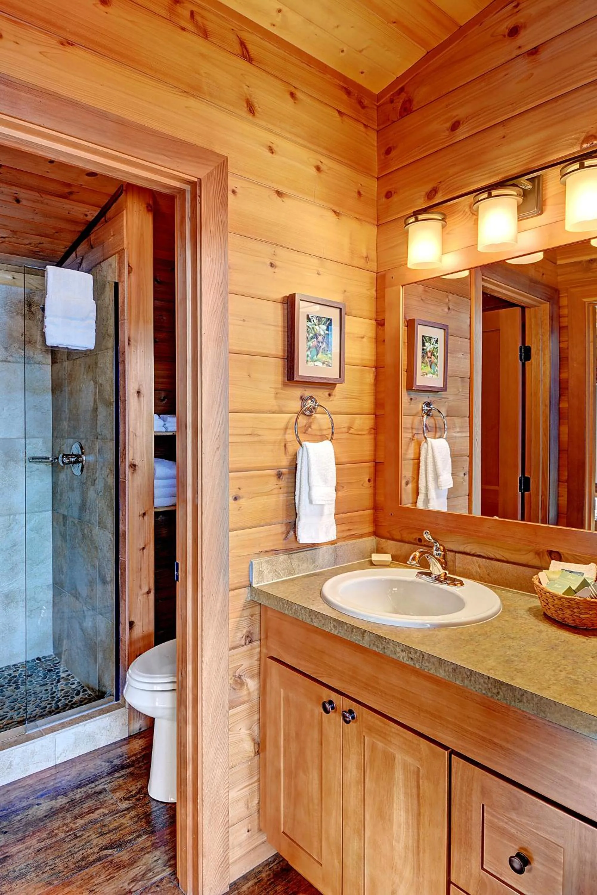 Snug Harbor Resort and Marina