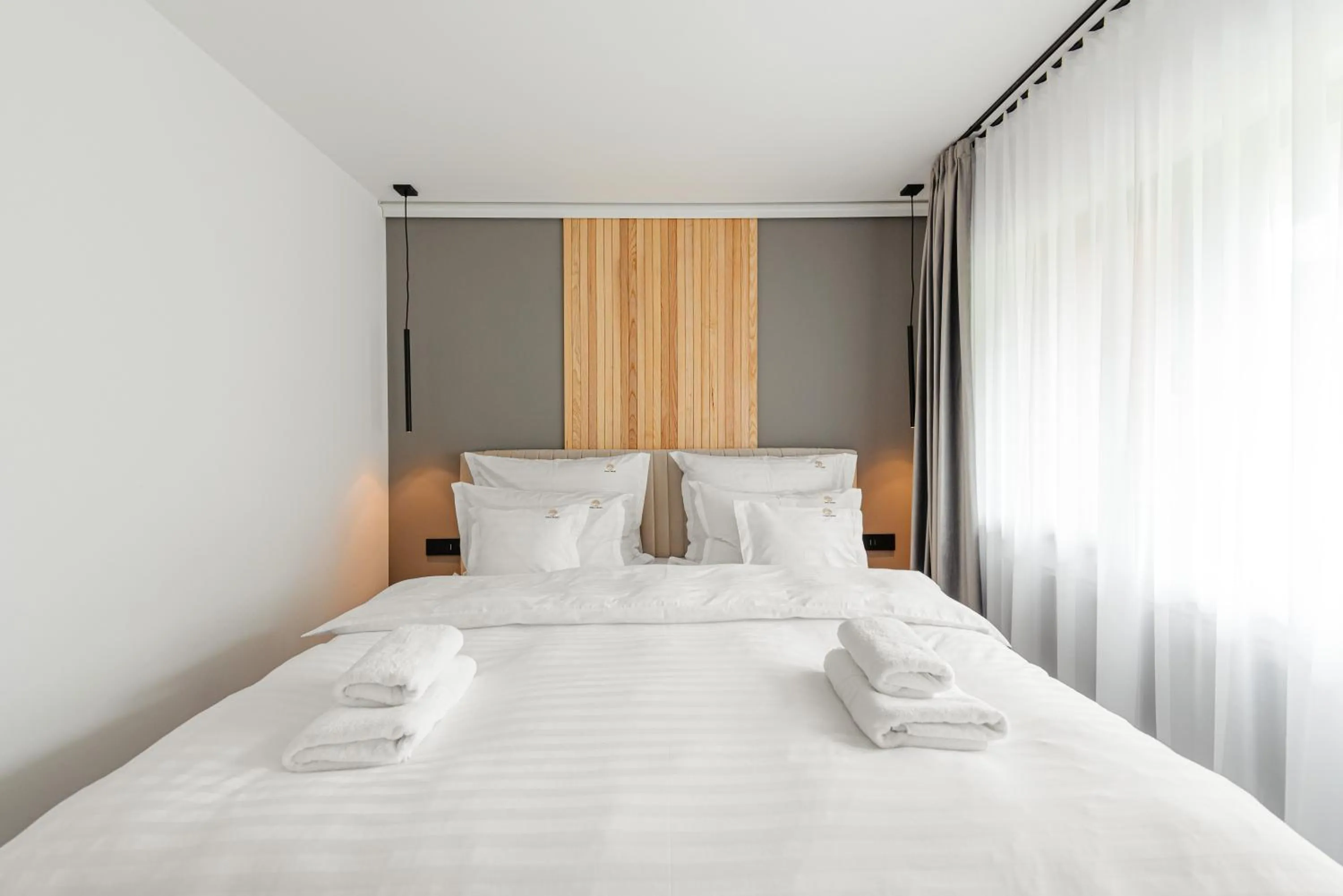 Bedroom, Bed in Terra Resort