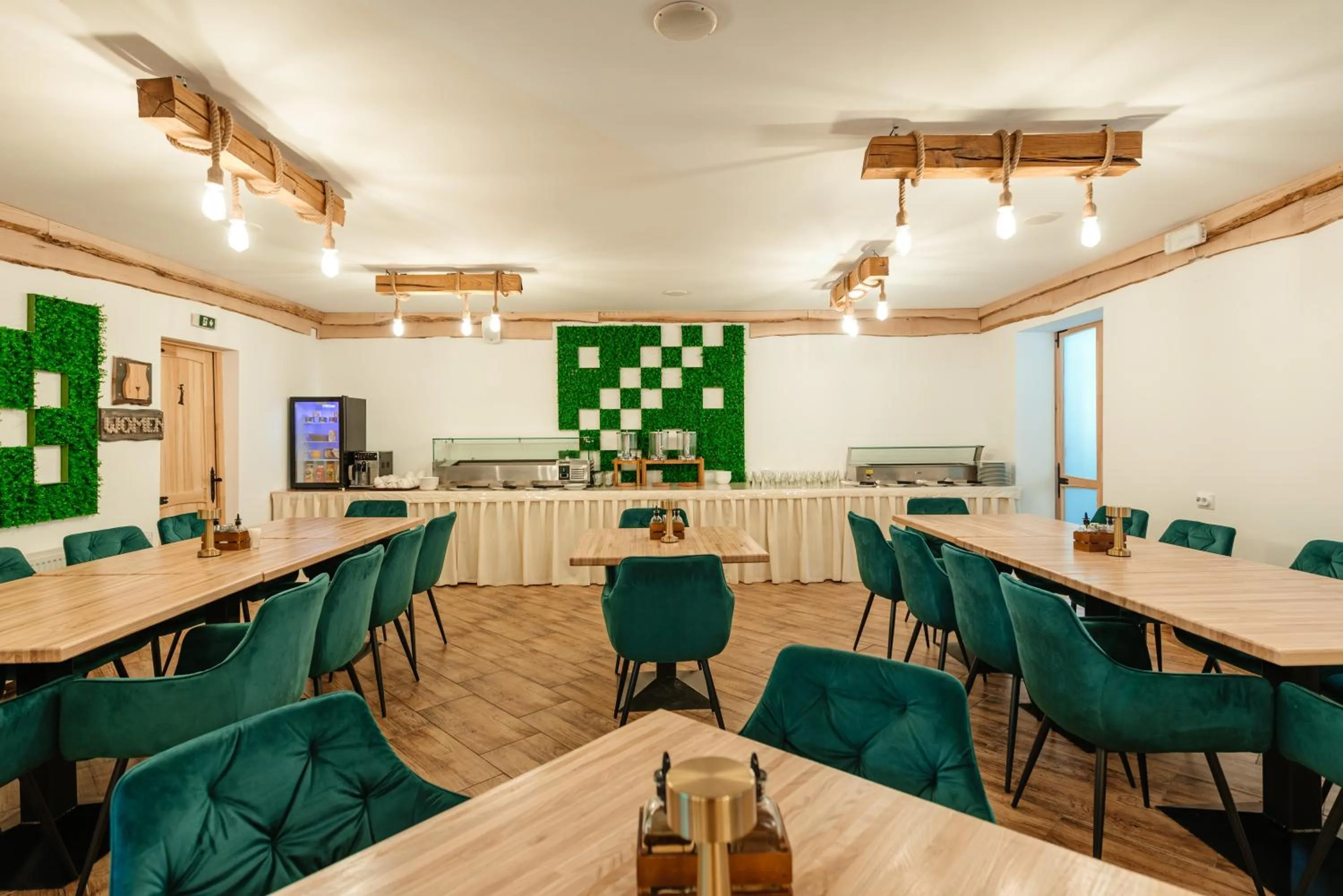 Restaurant/places to eat in Terra Resort