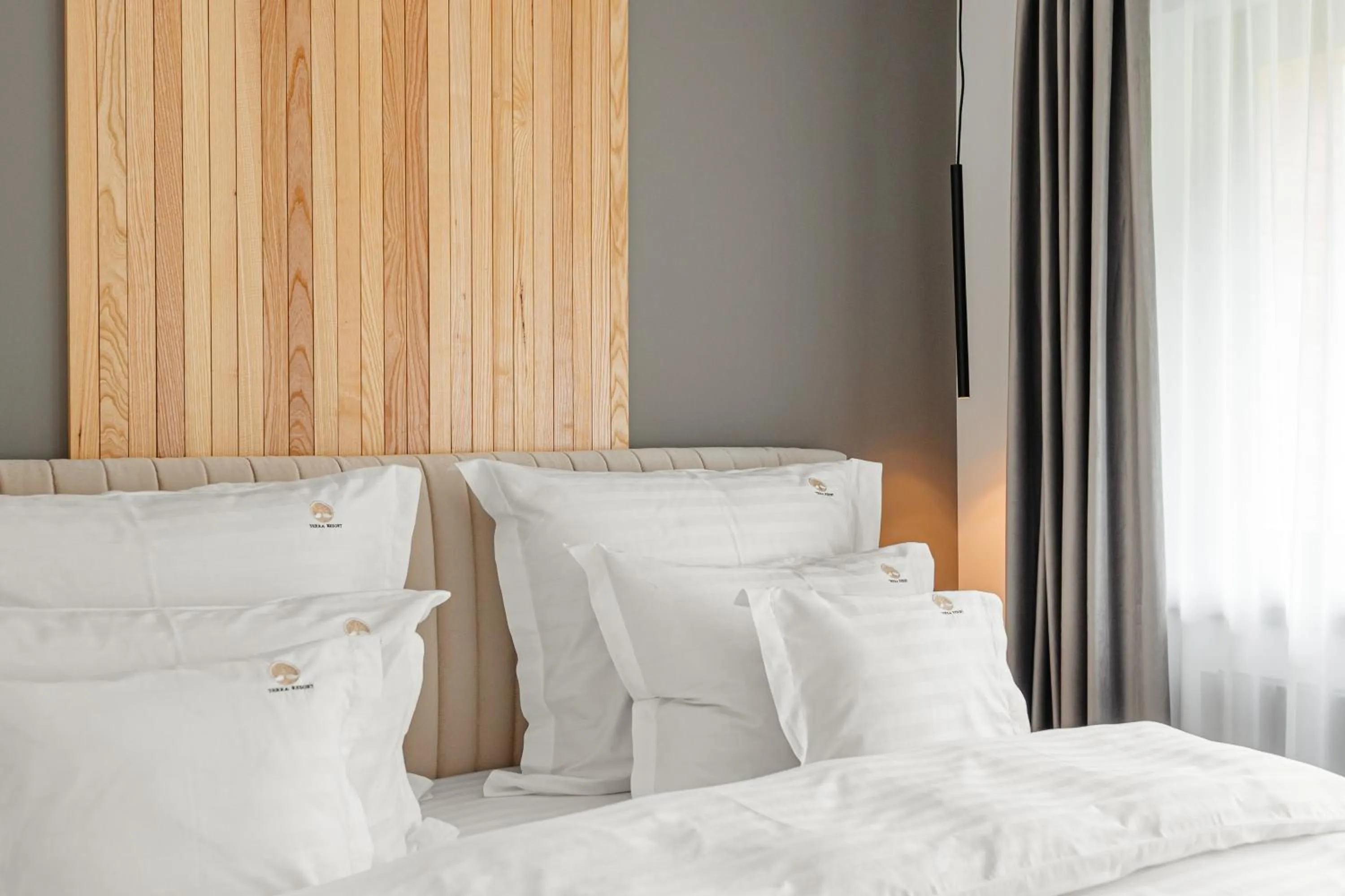 Bedroom, Bed in Terra Resort