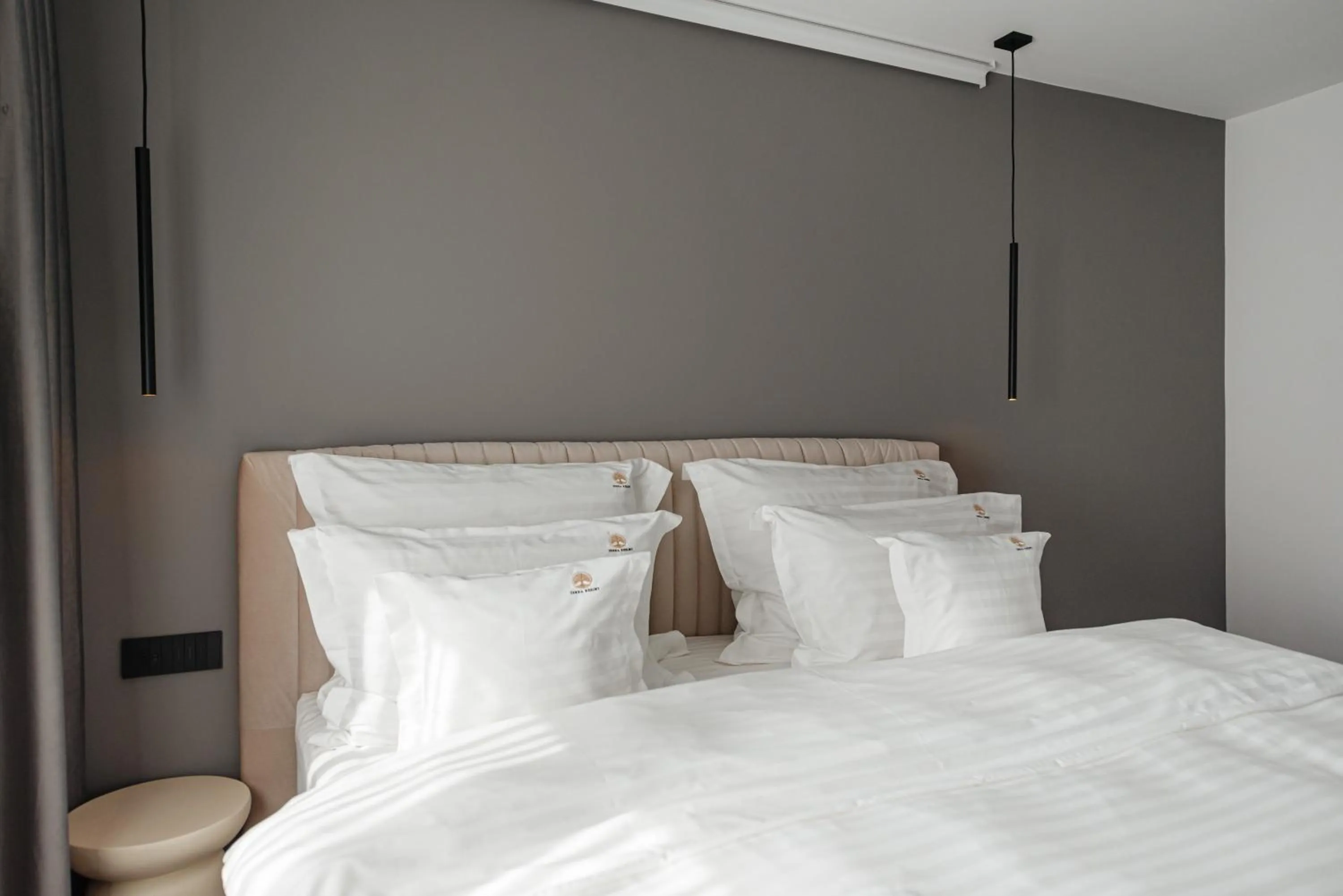 Bedroom, Bed in Terra Resort