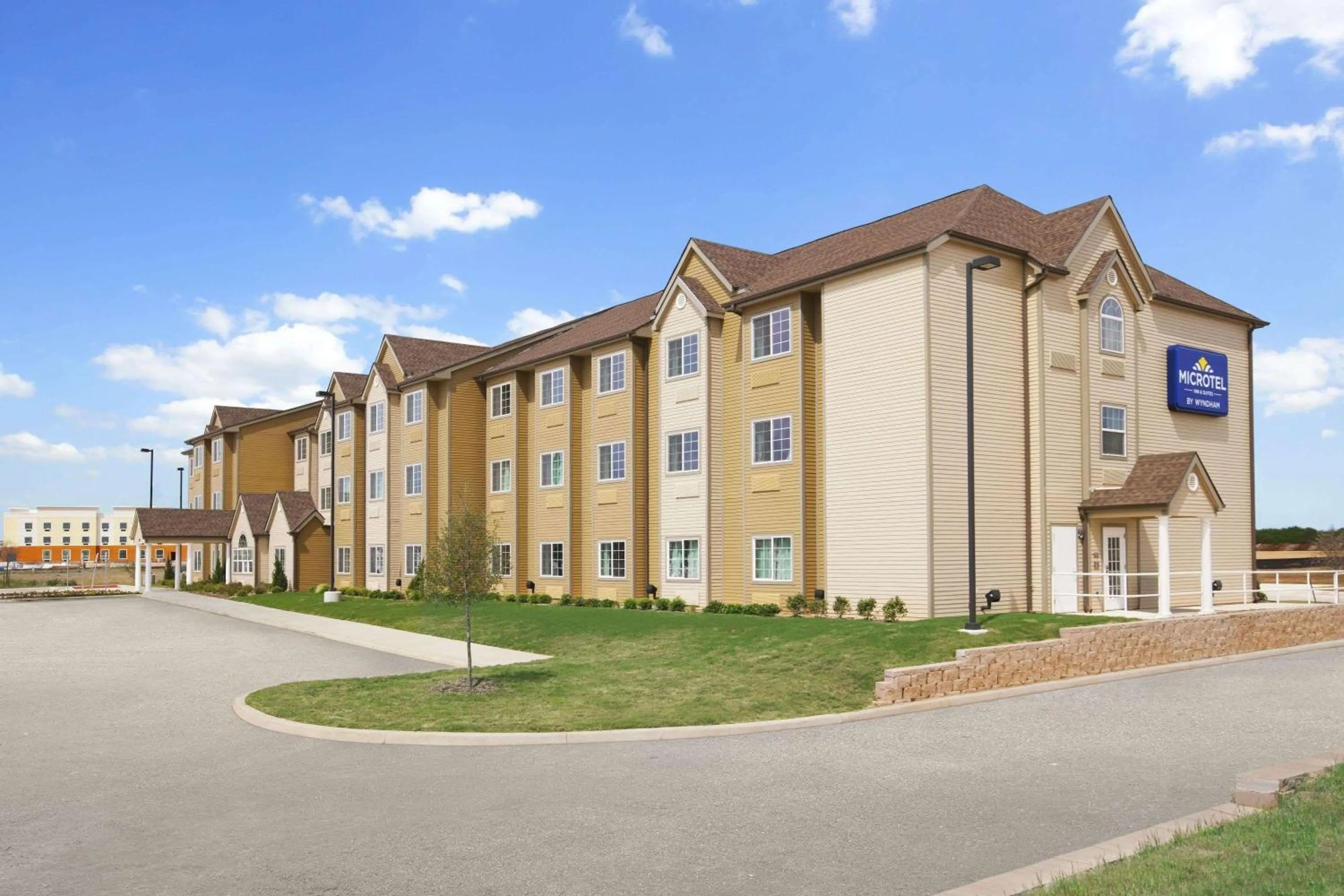 Property building in Microtel Inn & Suites Cotulla