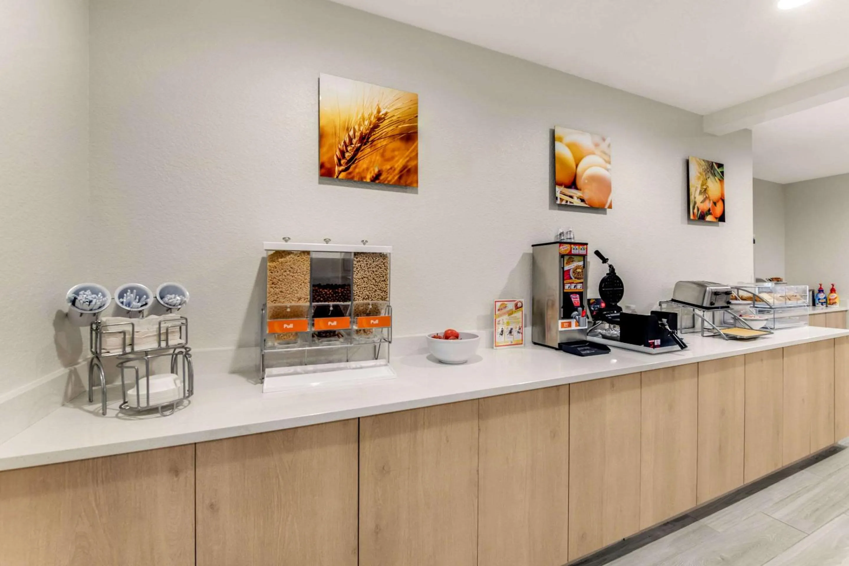 Breakfast in Comfort Inn & Suites Weston - Wausau