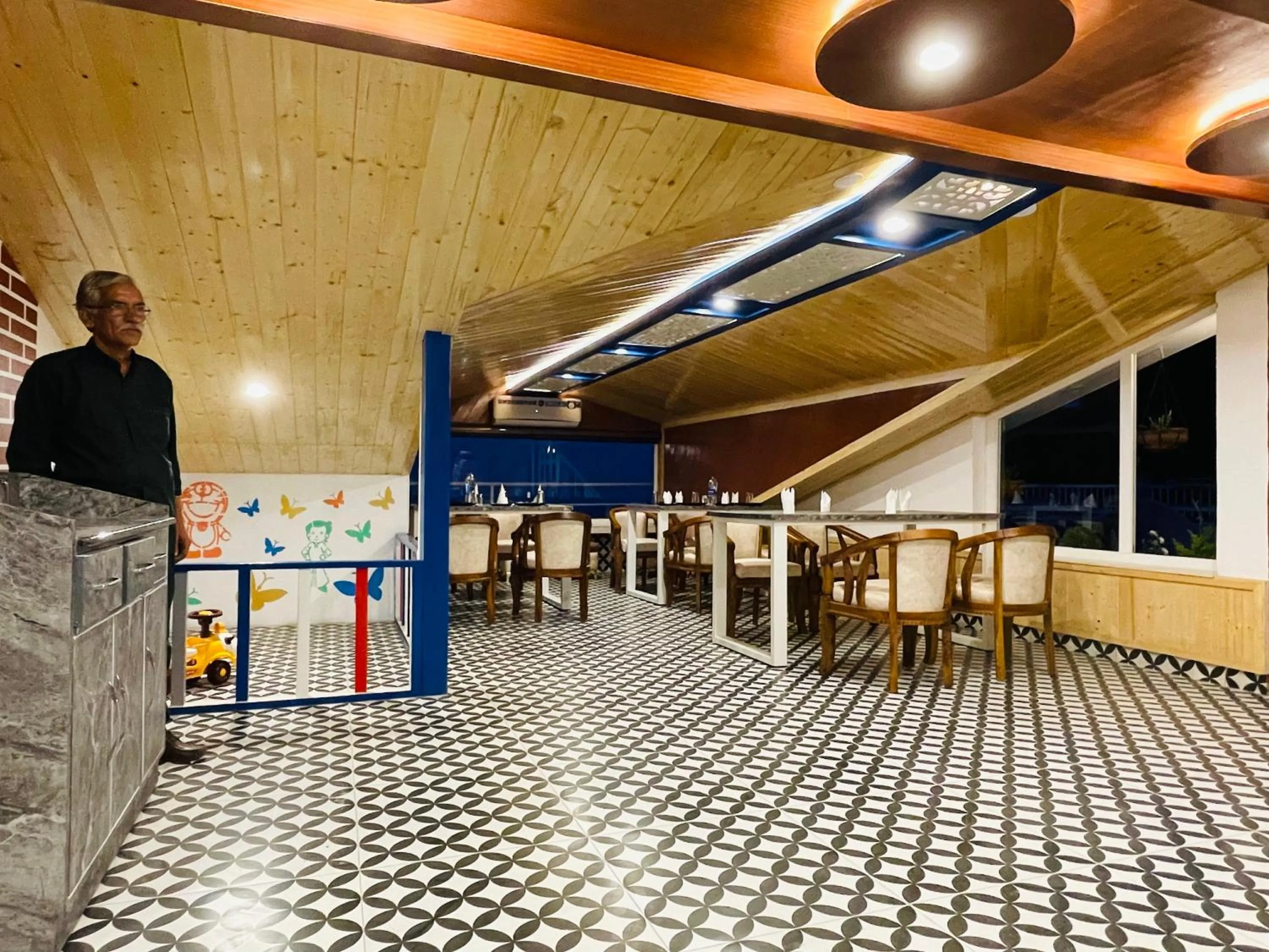 Restaurant/places to eat in Hotel Wood Stock Luxury - A Boutique Property - Penthouse - Open Air Restaurant & Terrace