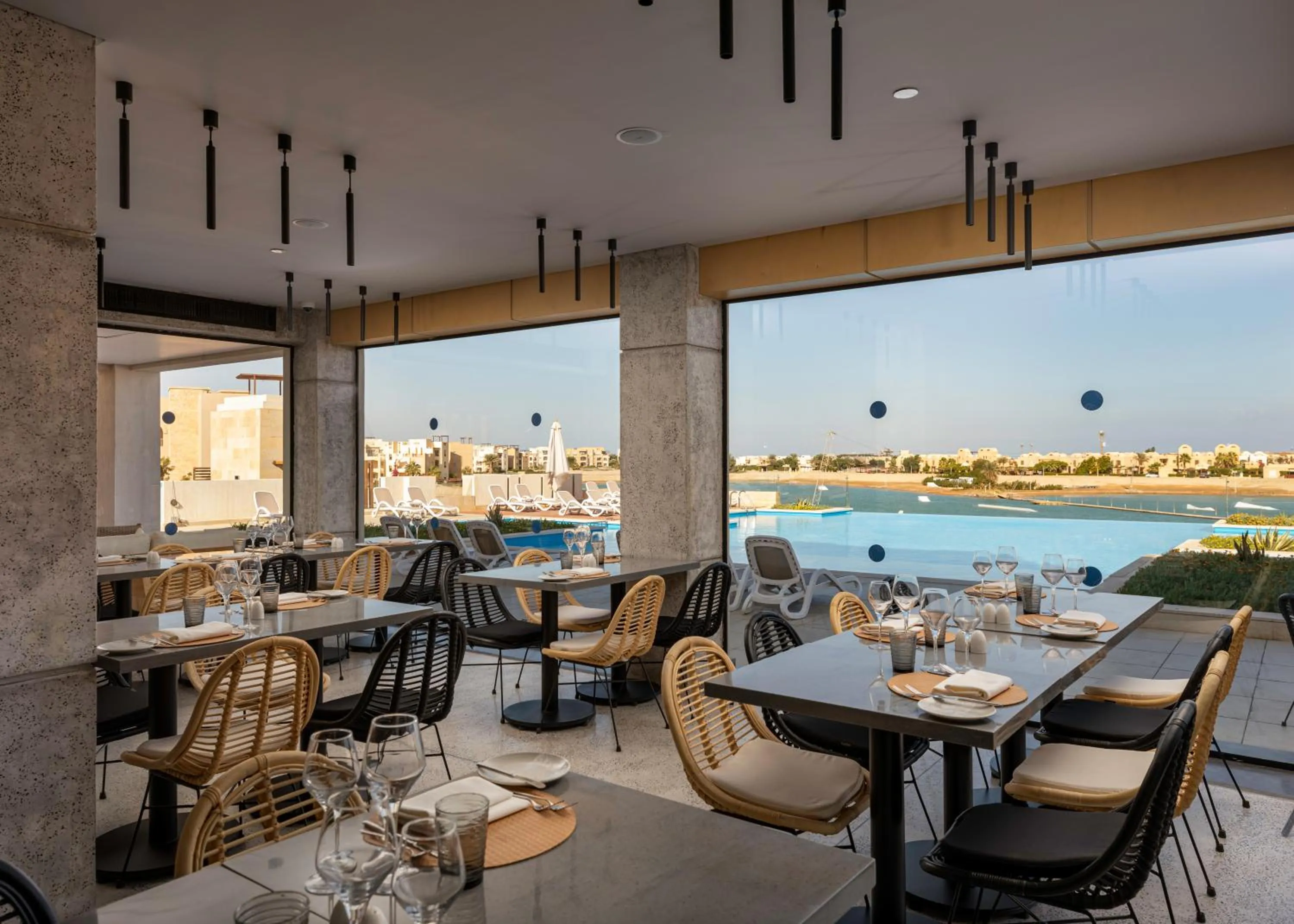 Restaurant/places to eat in Creek Hotel and Residences El Gouna